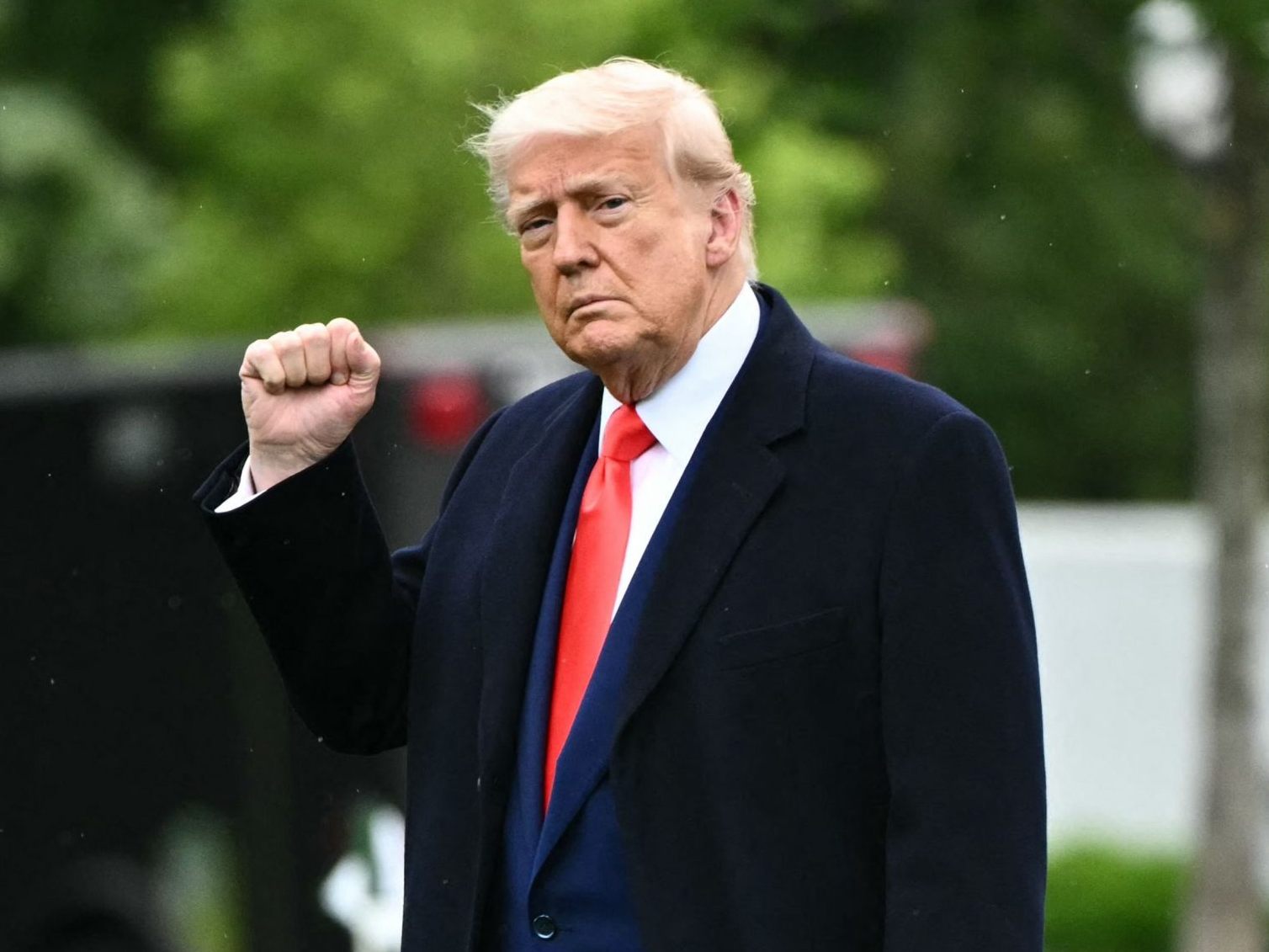 Supreme Court erlaubt Trump Entzug von 500.000 Aufenthaltstiteln