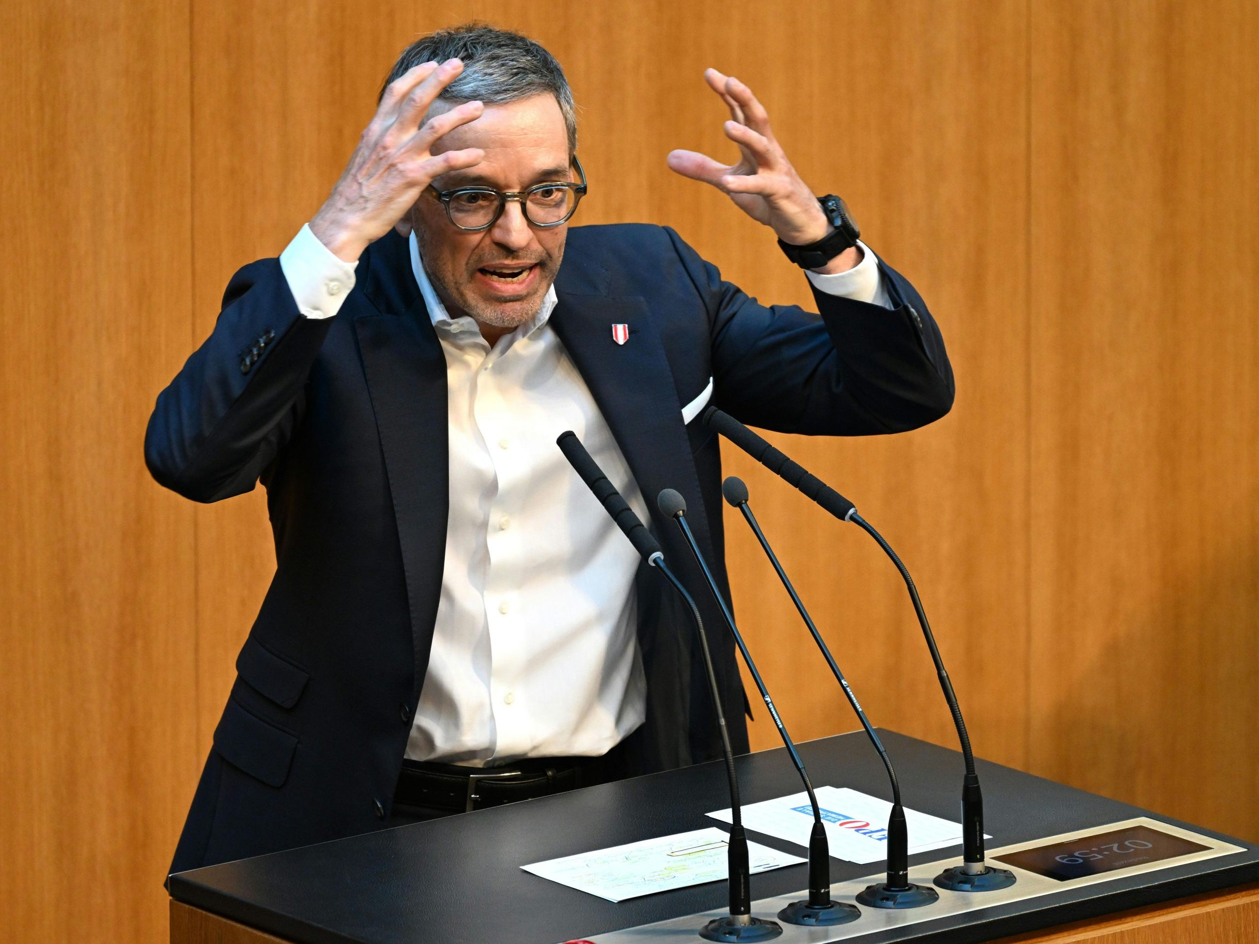 Neutralität in Gefahr? FPÖ protestiert gegen Selenskyj-Besuch im Parlament