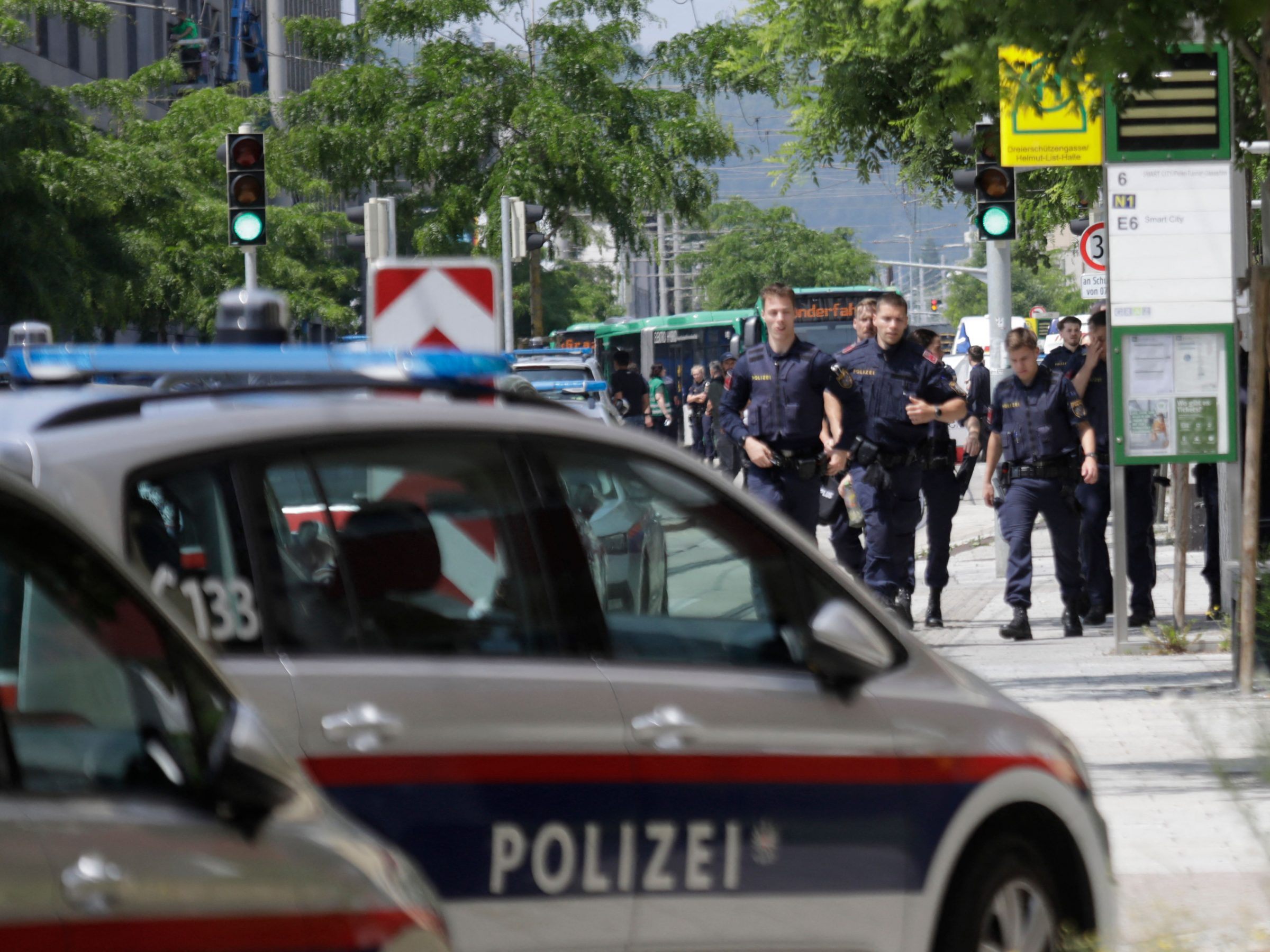 Die Polizei durchsuchte die Wohnung des 21-Jährigen.