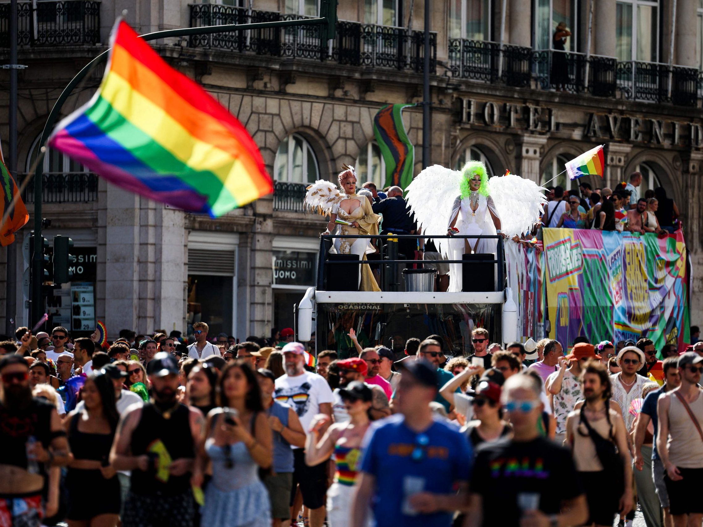 LGBTQ-Angriff? Grubers Pride-Verbot-Forderung empört die Politik