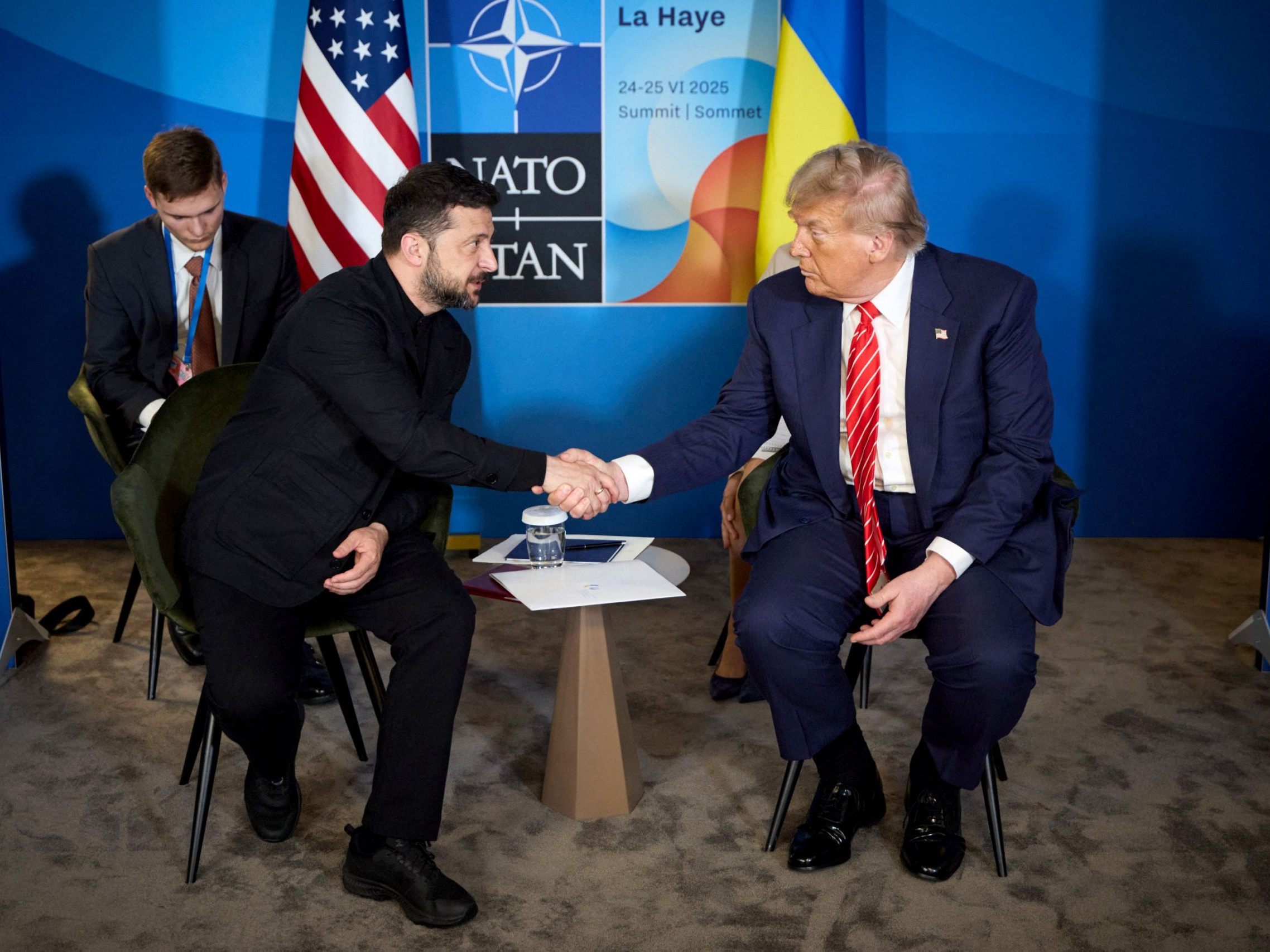 Trump trifft Selenskyj in Den Haag – Gespräche über Waffenstillstand und Frieden in der Ukraine