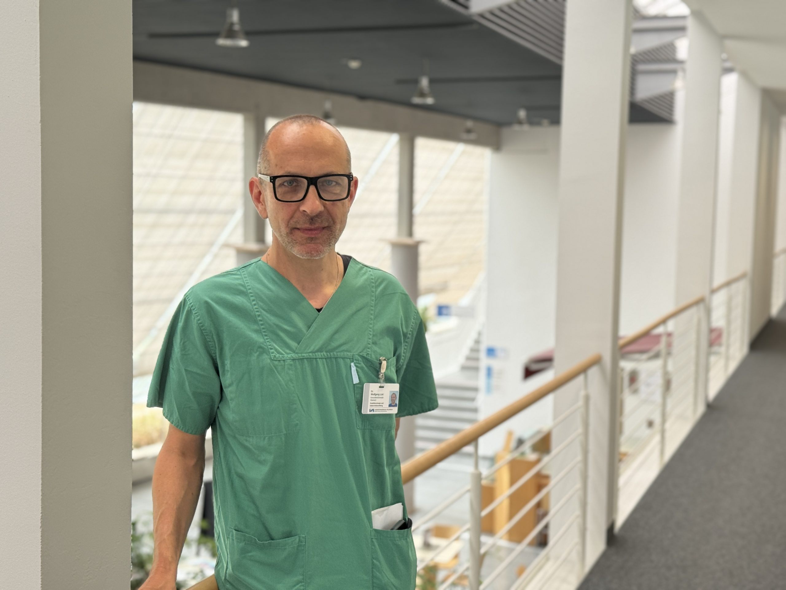 Dr. Wolfgang List.