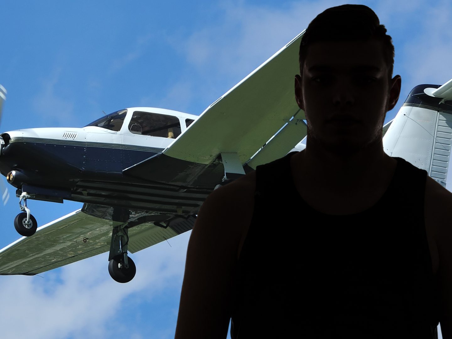 Österreicher saß am Steuer des Flugzeugs, das im See versank