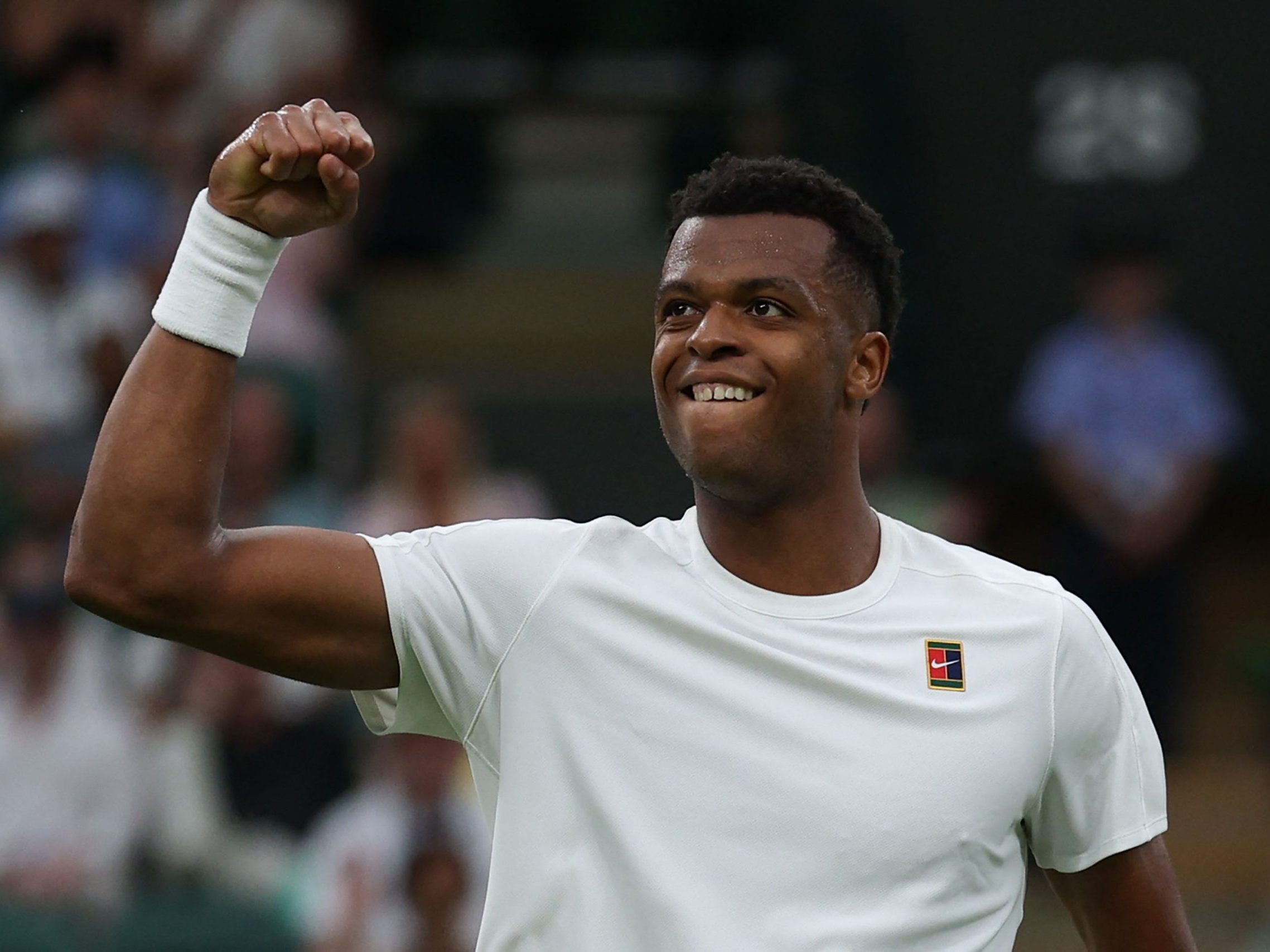 Giovanni Mpetshi Perricard hält ab jetzt den Rekord für den schnellsten Aufschlag in der Wimbledon-Geschichte.