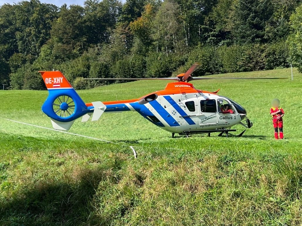 Der Motorradfahrer wurde schwer verletzt. (Symbolbild)