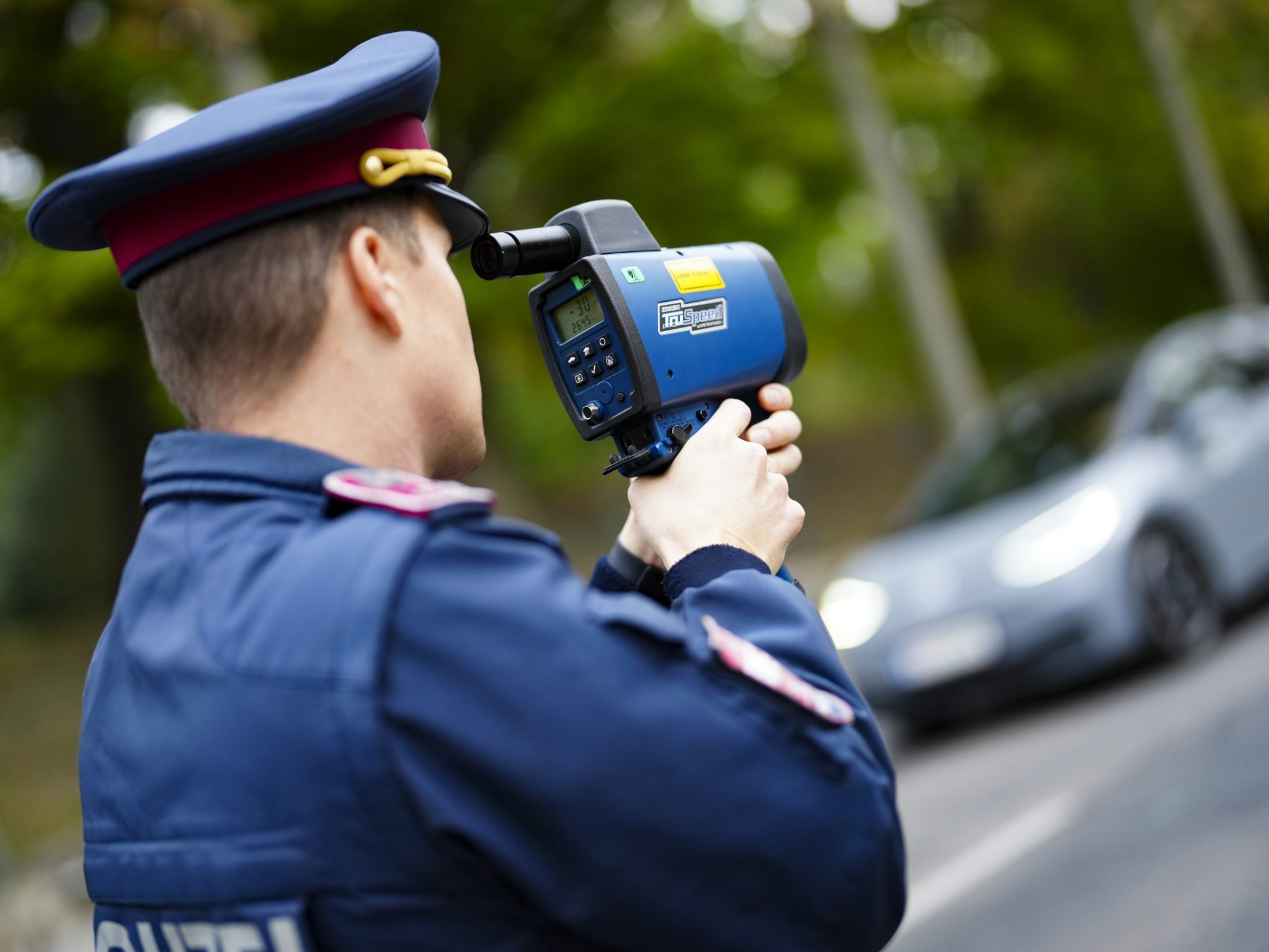 Der Pkw-Lenker beschleunigte auf der Ostautobahn auf 211 km/h.