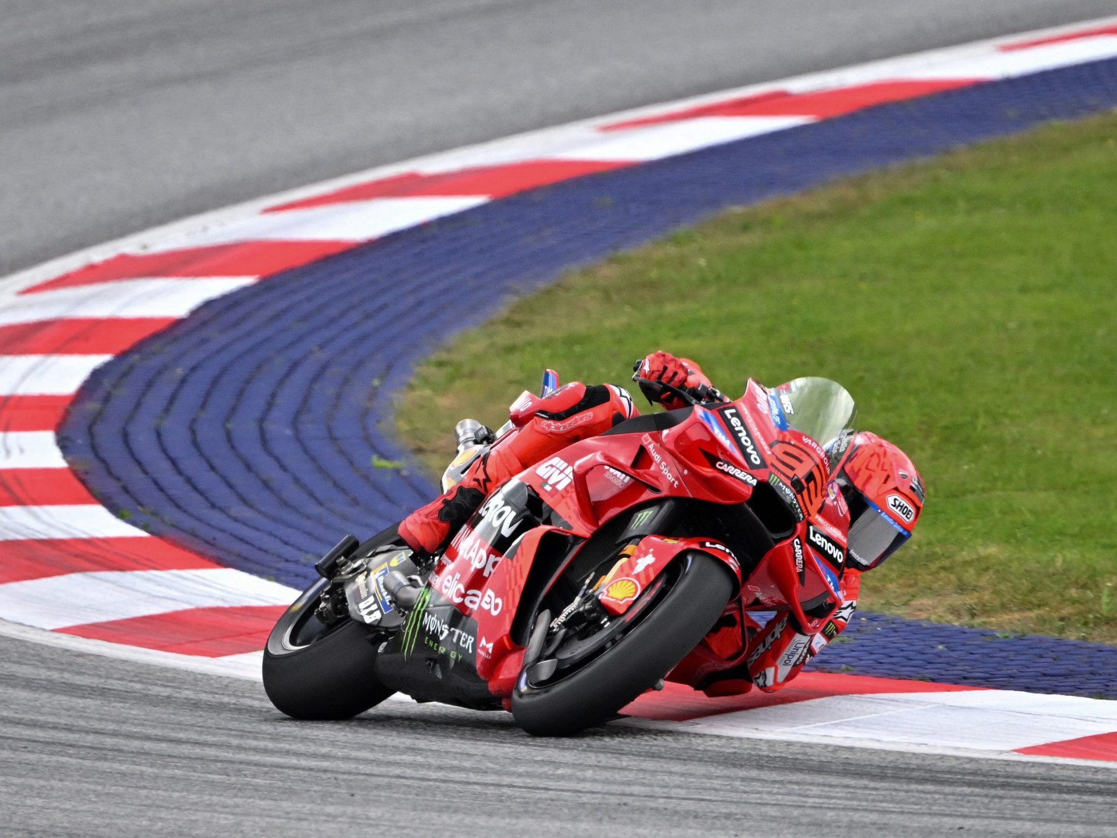 Marc Marquez gewinnt das Moto-GP-Rennen in Spielberg.