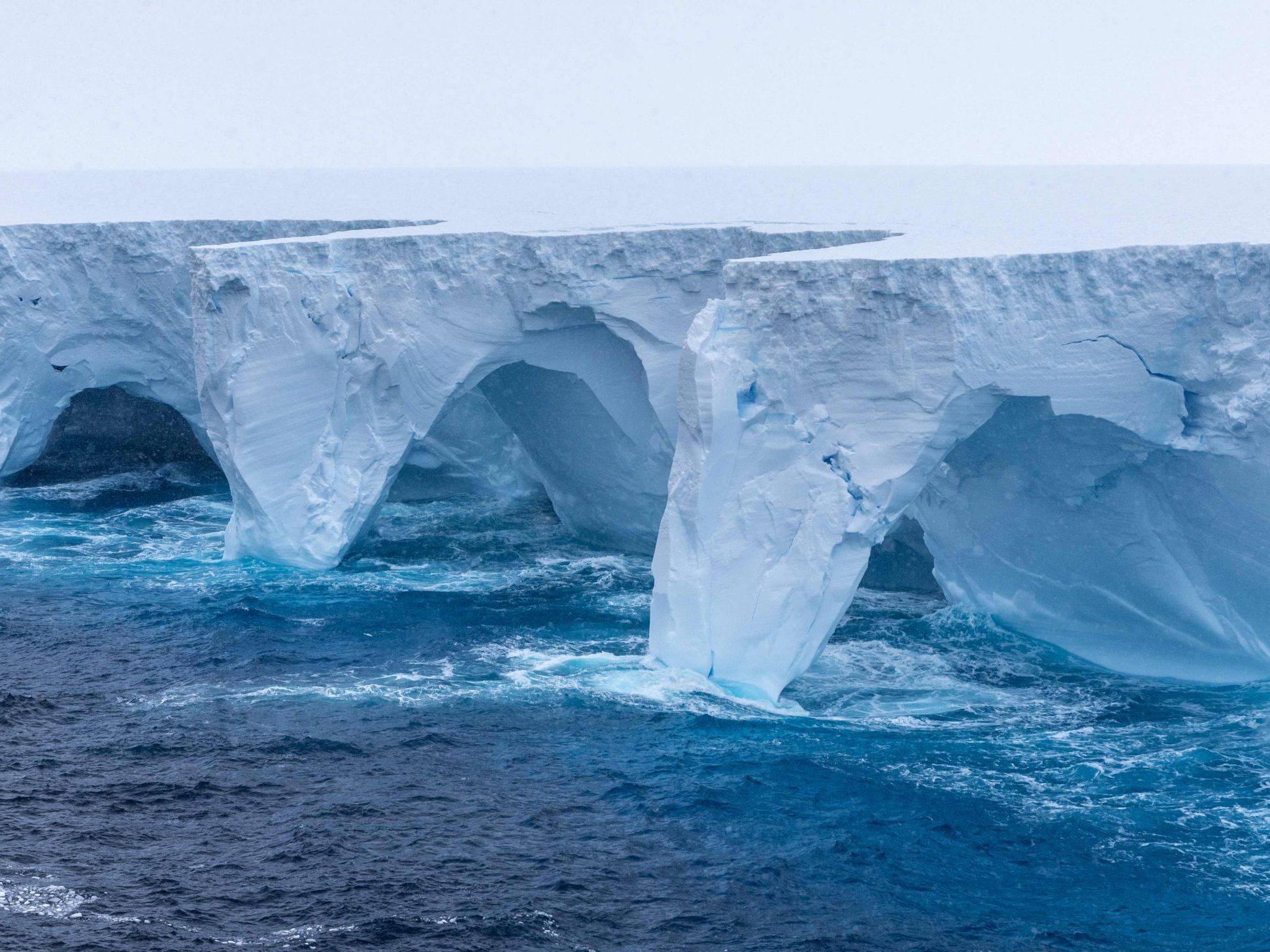 Einst größter Eisberg der Welt wird wohl bald verschwunden sein.