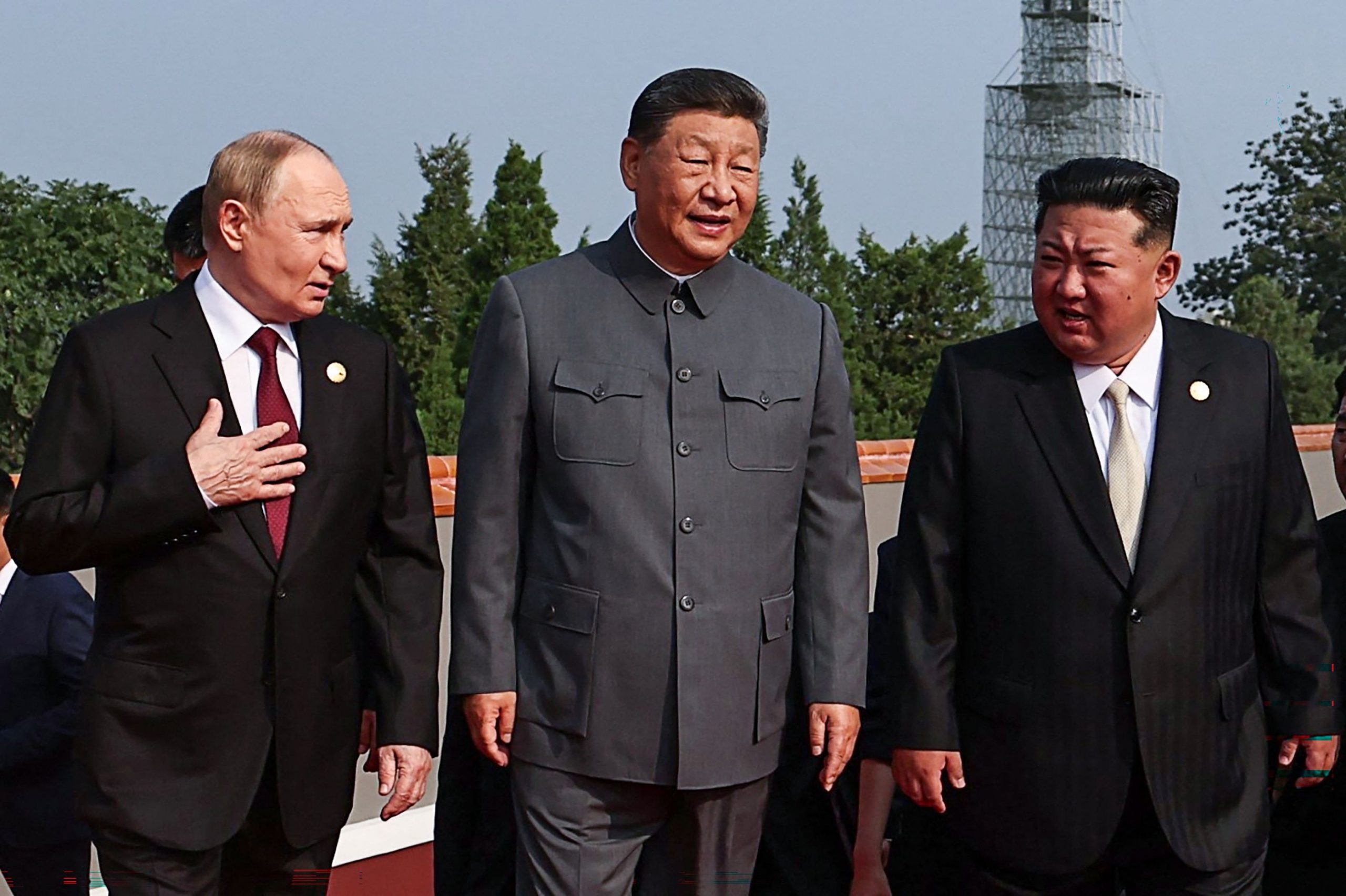 Wladimir Putin, Xi Jinping und Nordkoreas Machthaber Kim Jong-un.