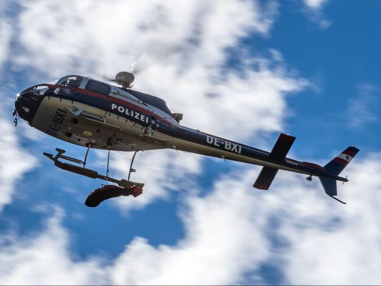Die Bergung des Leichnams erfolgte durch den Polizeihubschrauber "Libelle".
