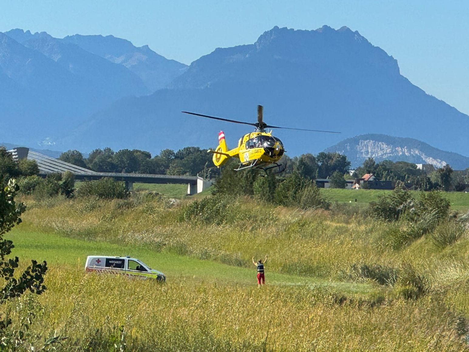 Die Identität der aus dem Rhein geretteten Frau konnte geklärt werden.