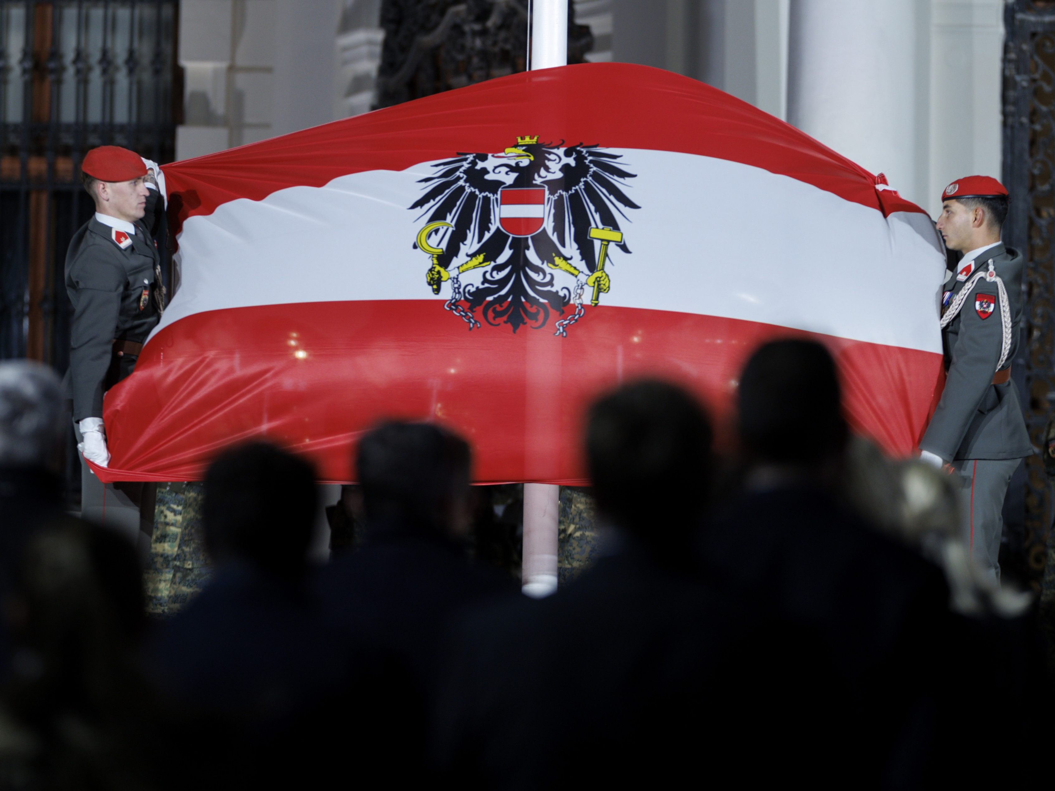 Für einen Großteil der Österreicher gehört die Neutralität zur Identität des Landes.