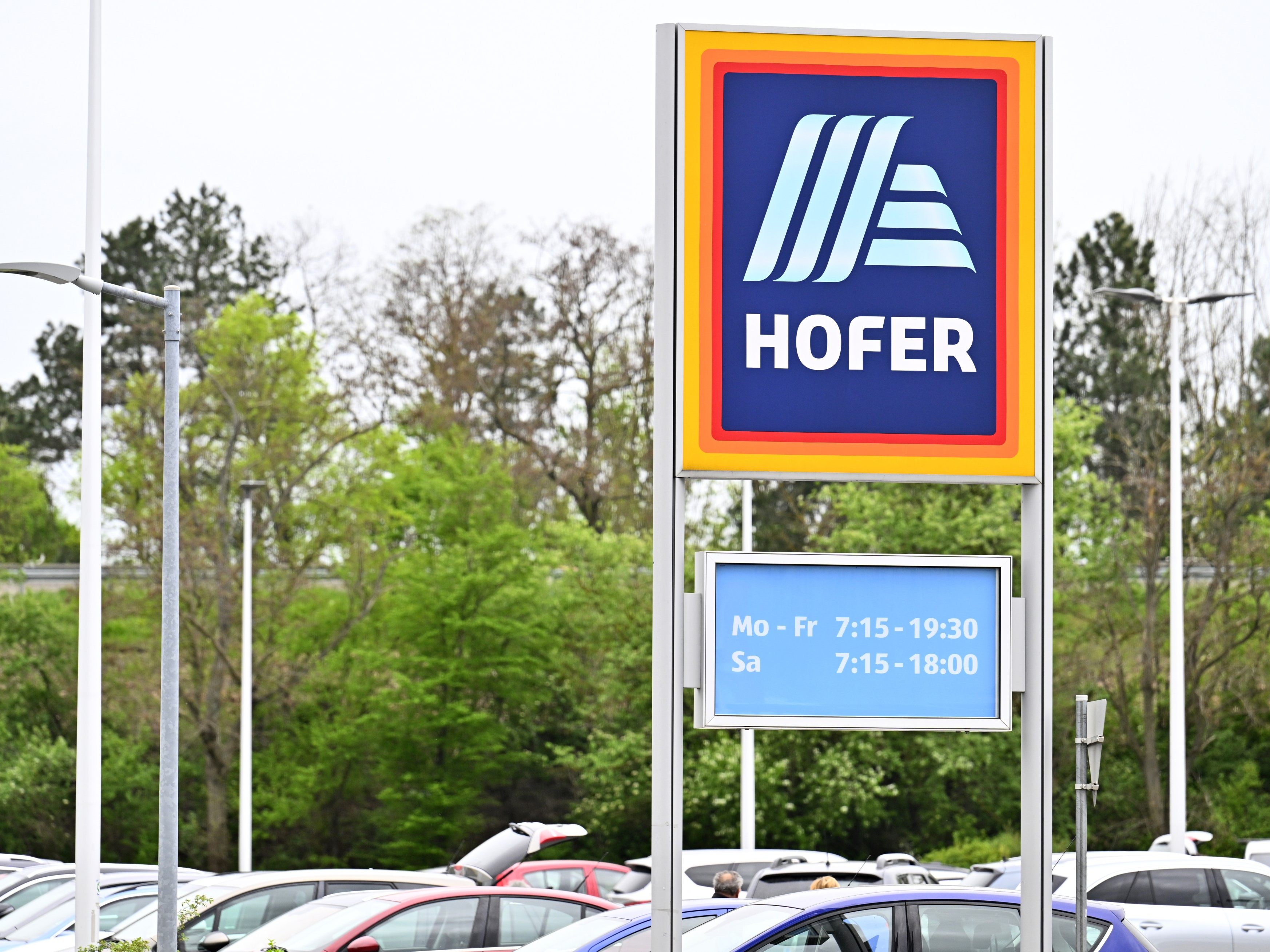 Produktrückruf von Hofer und einem Lieferanten.