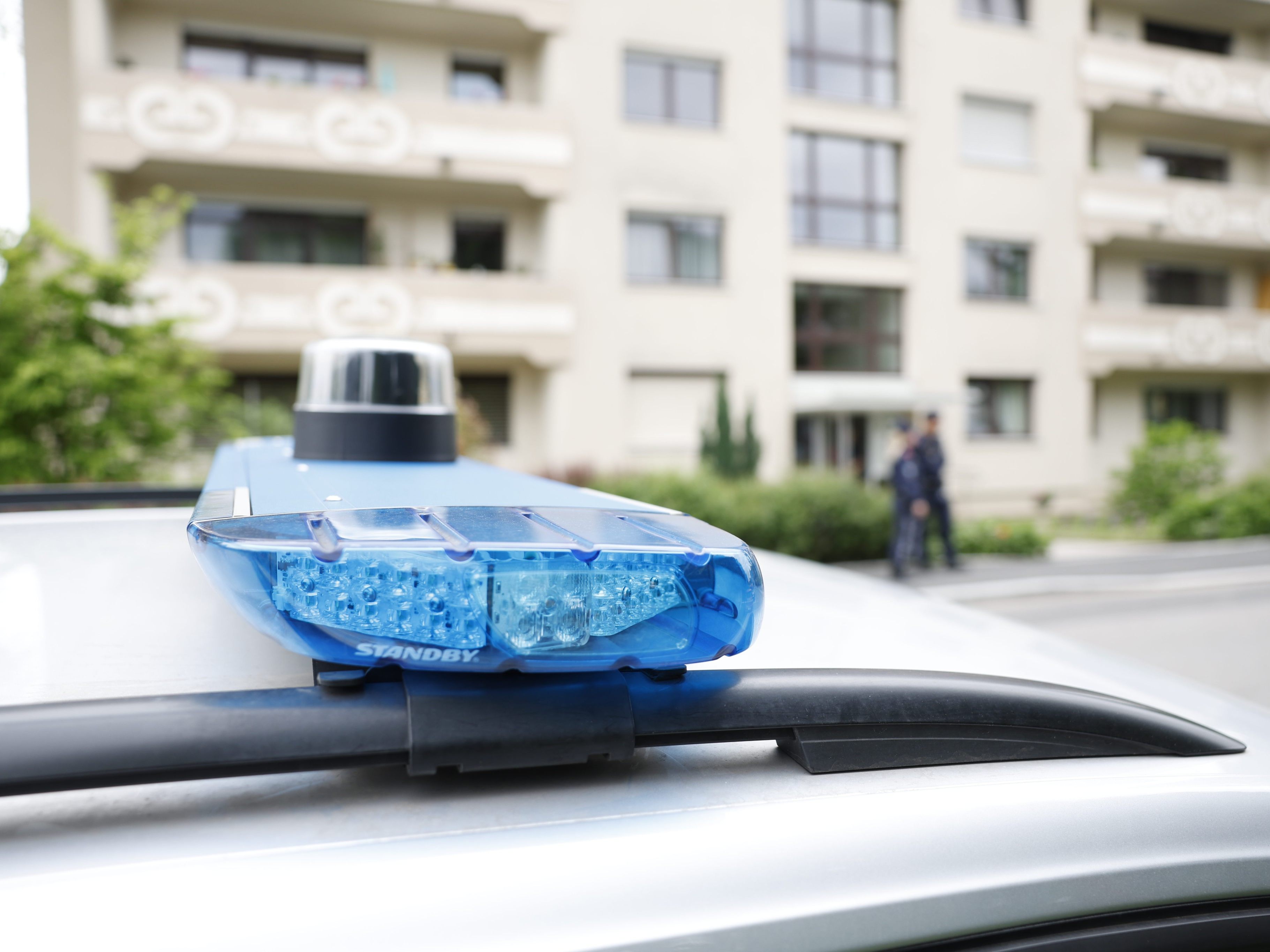 Eine 13-Jährige stach am Freitag mit einem Küchenmesser auf ihren Freund ein.