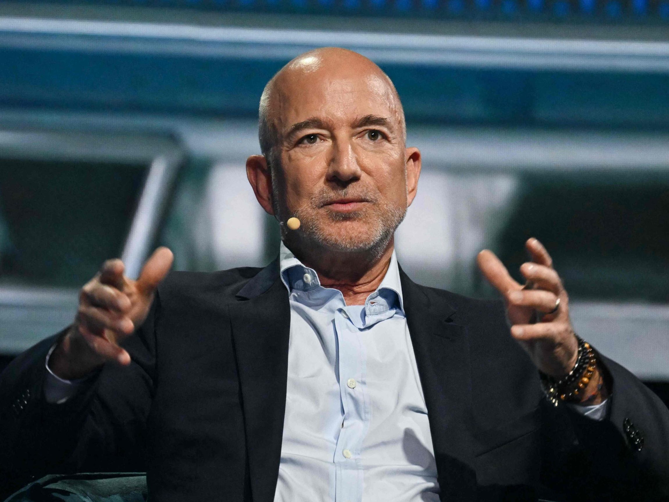 Jeff Bezos erklärt, warum kreative Erfinder auch in der KI-Zukunft unersetzlich bleiben.