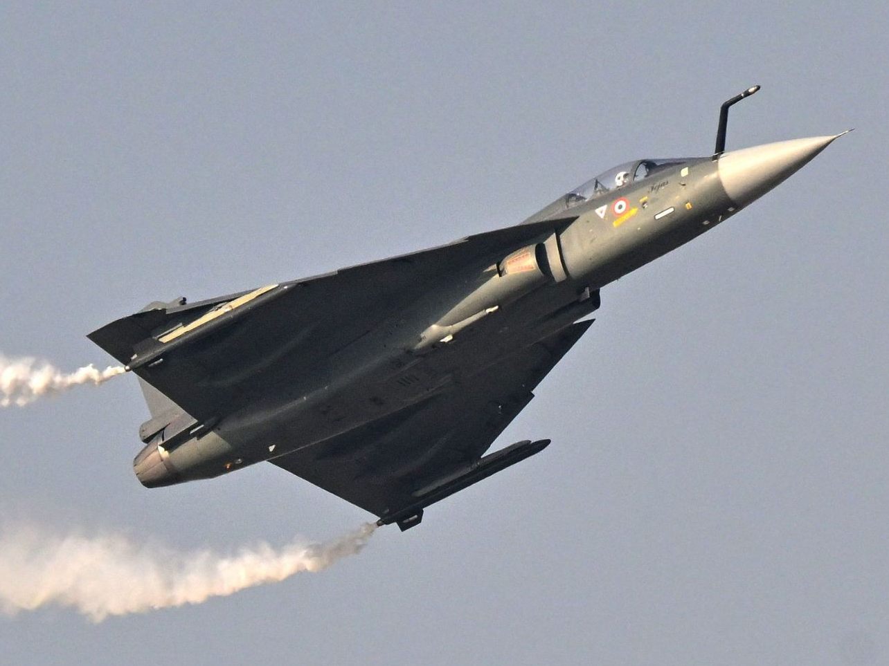 Indischer Kampfjet bei Flugshow in Dubai abgestürzt