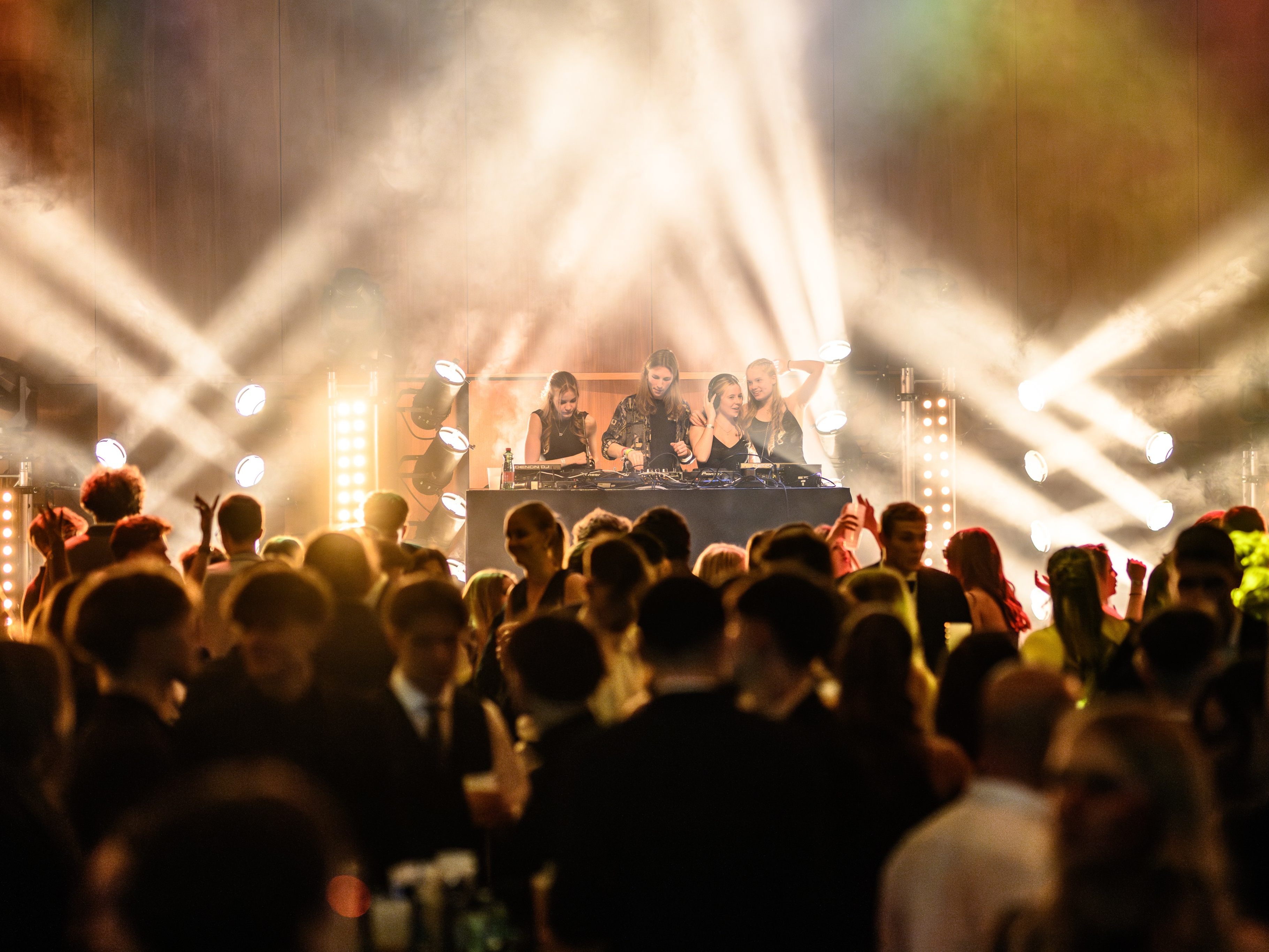 Jahr für Jahr ein Ball-Highlight: Der Lehrlingsball im Bregenzer Festspielhaus.