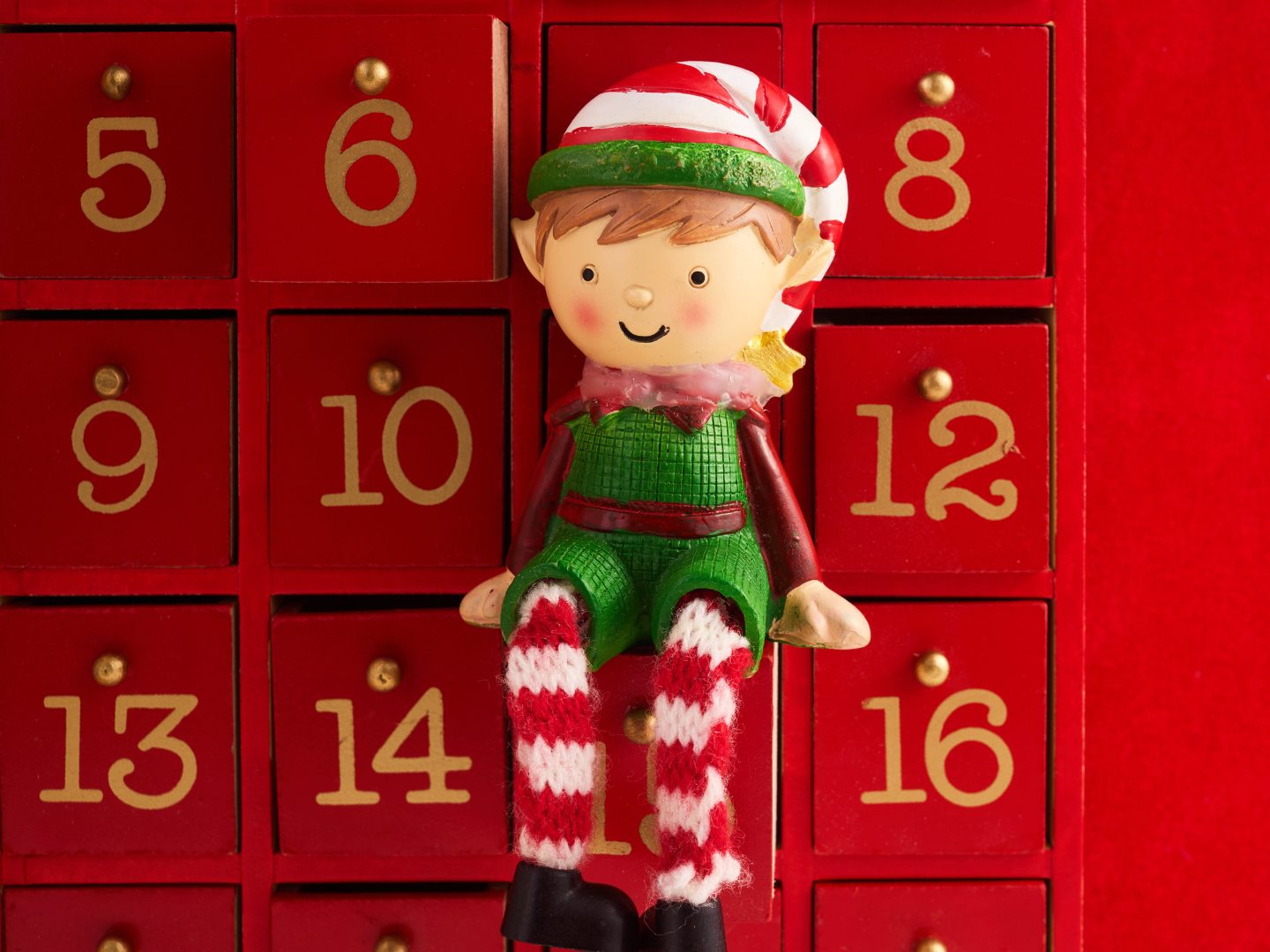 Ein unsichtbarer Gast sorgt für Magie: Die skandinavische Wichteltradition ersetzt in Vorarlberg immer öfter den Adventskalender.