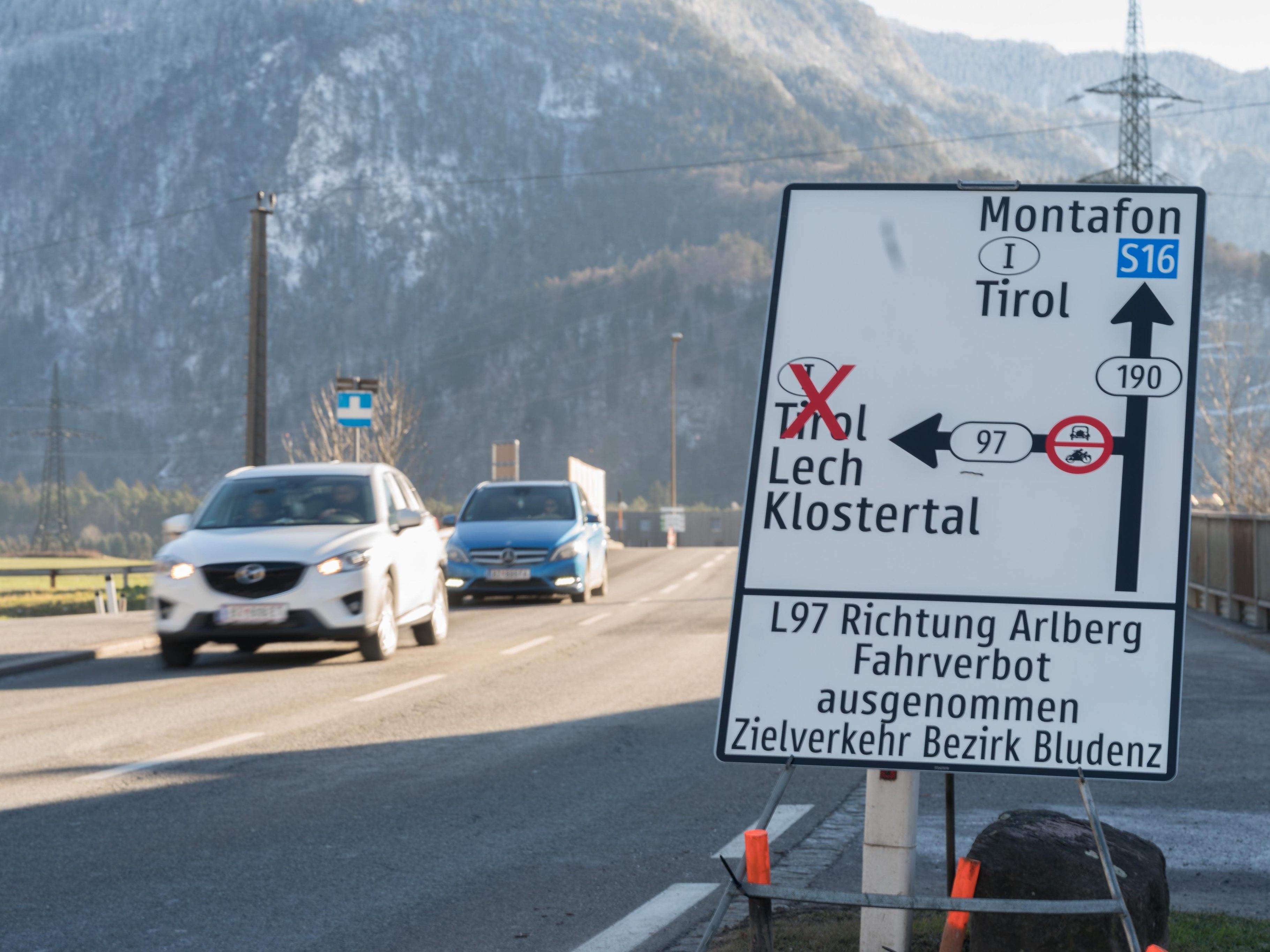 Bei den Abfahrtverboten auf der S16 gibt es noch Luft nach oben.