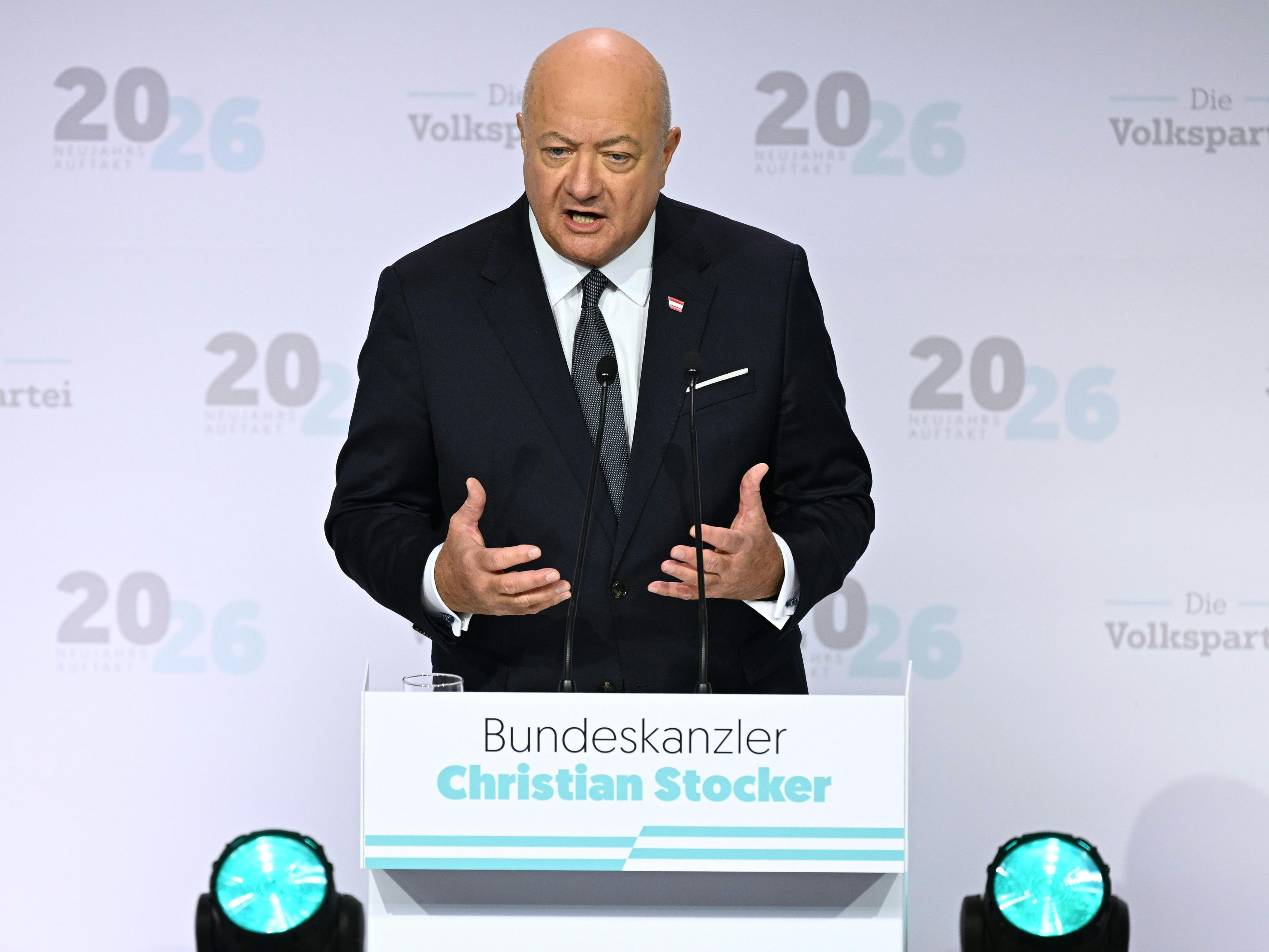 ÖVP-Kanzler will Bevölkerung über Wehrpflicht entscheiden lassen.