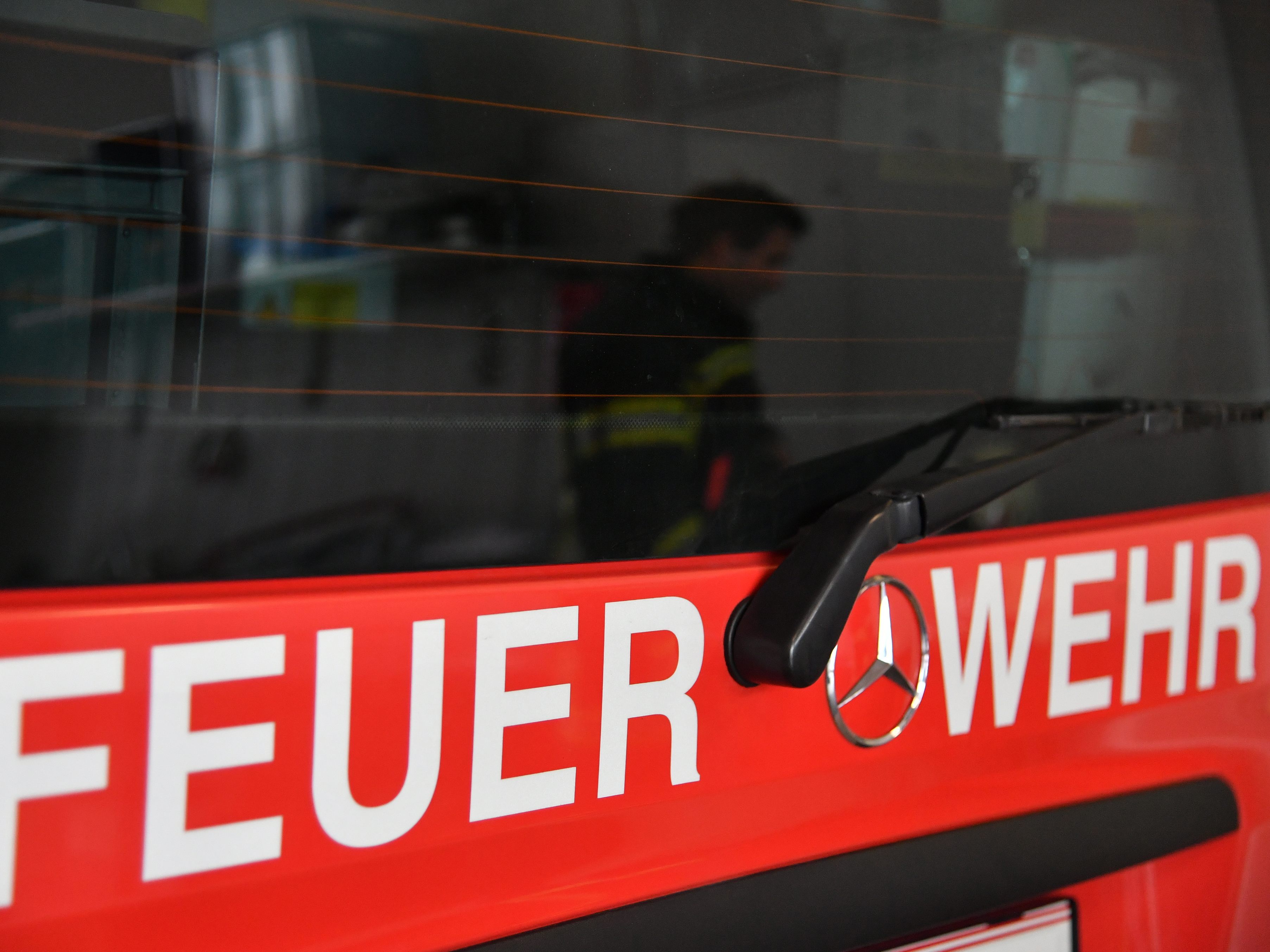 In einer Wohnung in der Mitterhoferstraße in Hohenems ist am Dienstagabend ein Brand ausgebrochen.