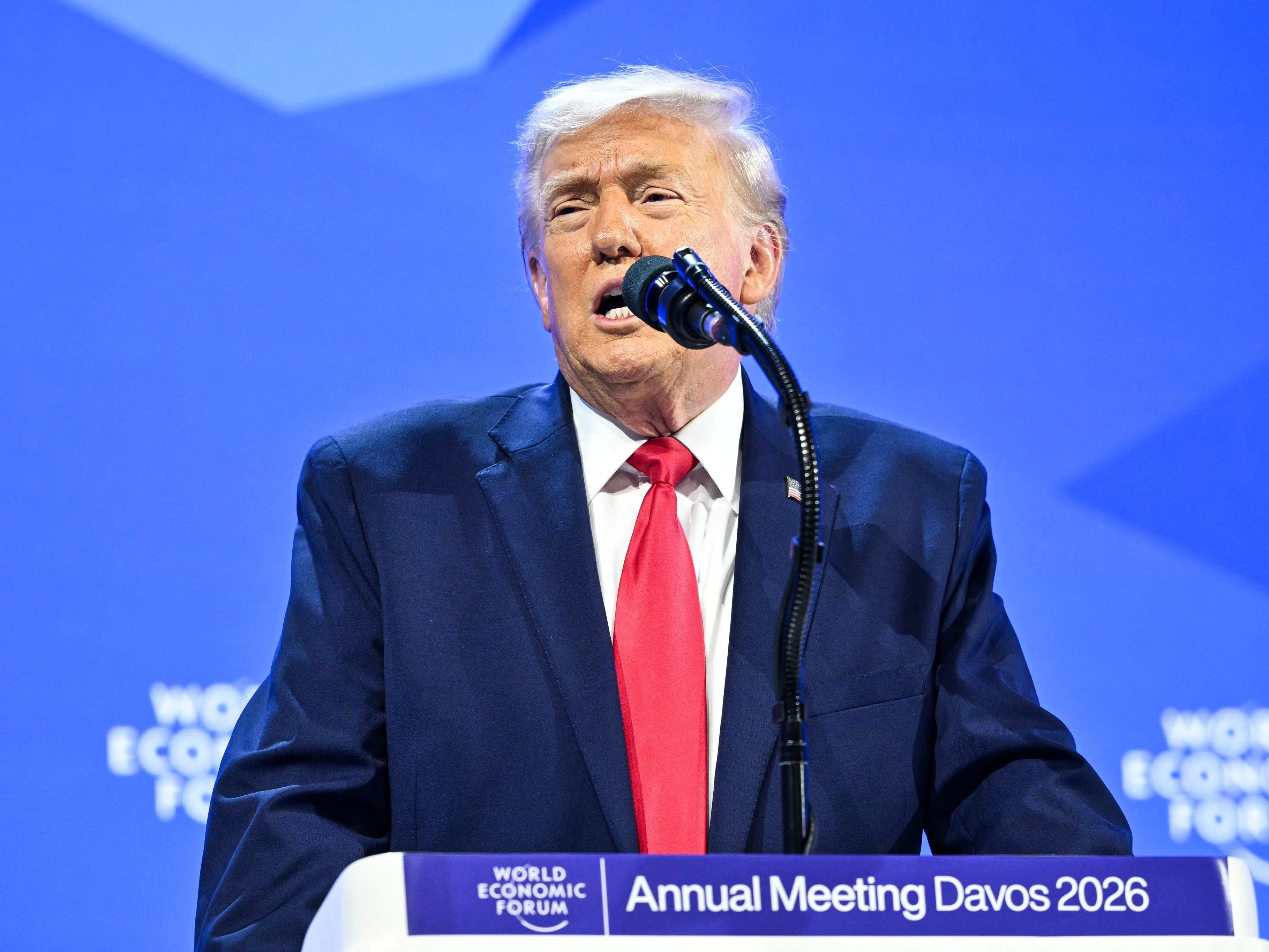 Ukraine, NATO, Klima: Trump teilt in Davos heftig aus.