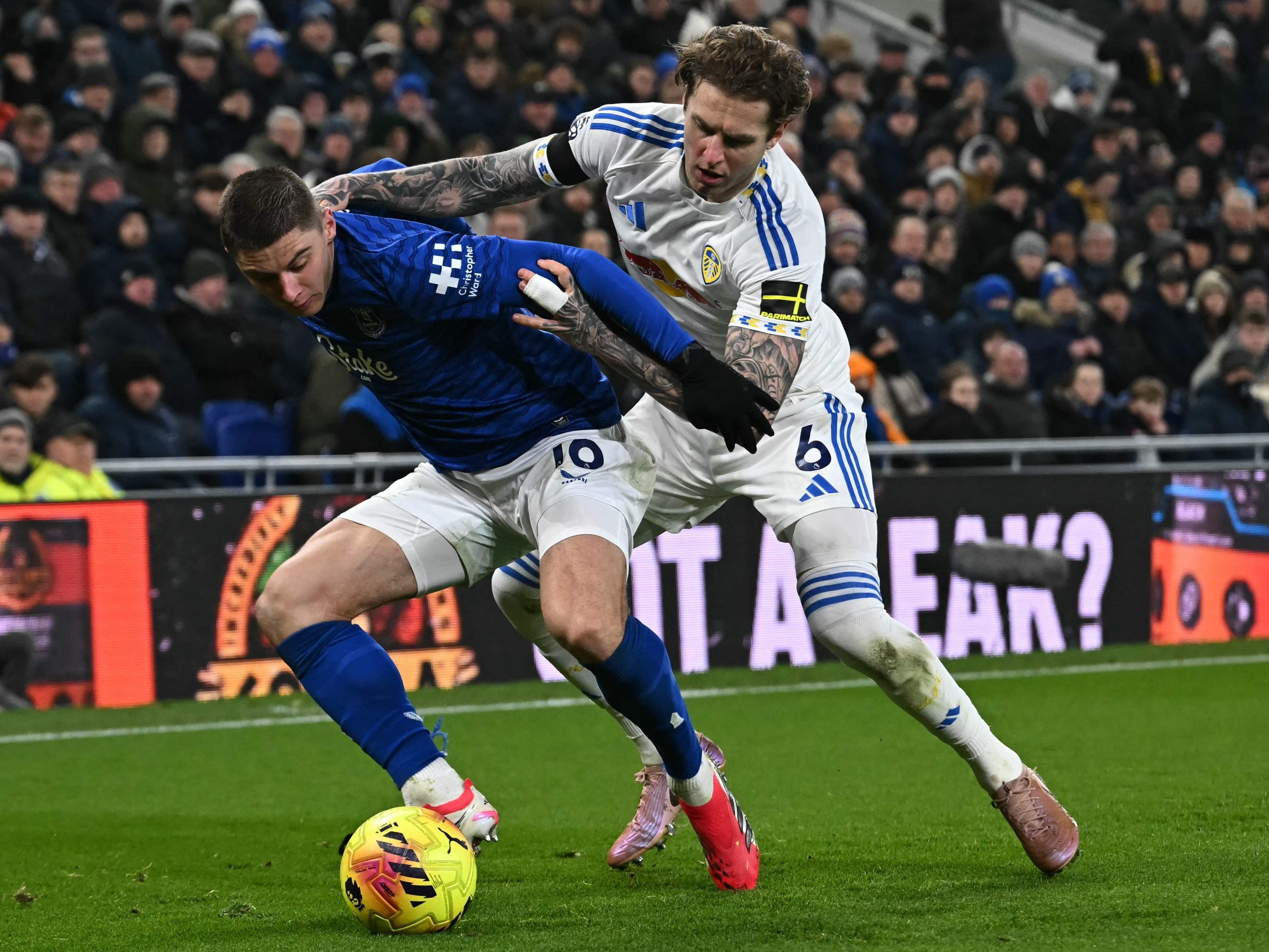 England investiert am meisten in neue Spieler.