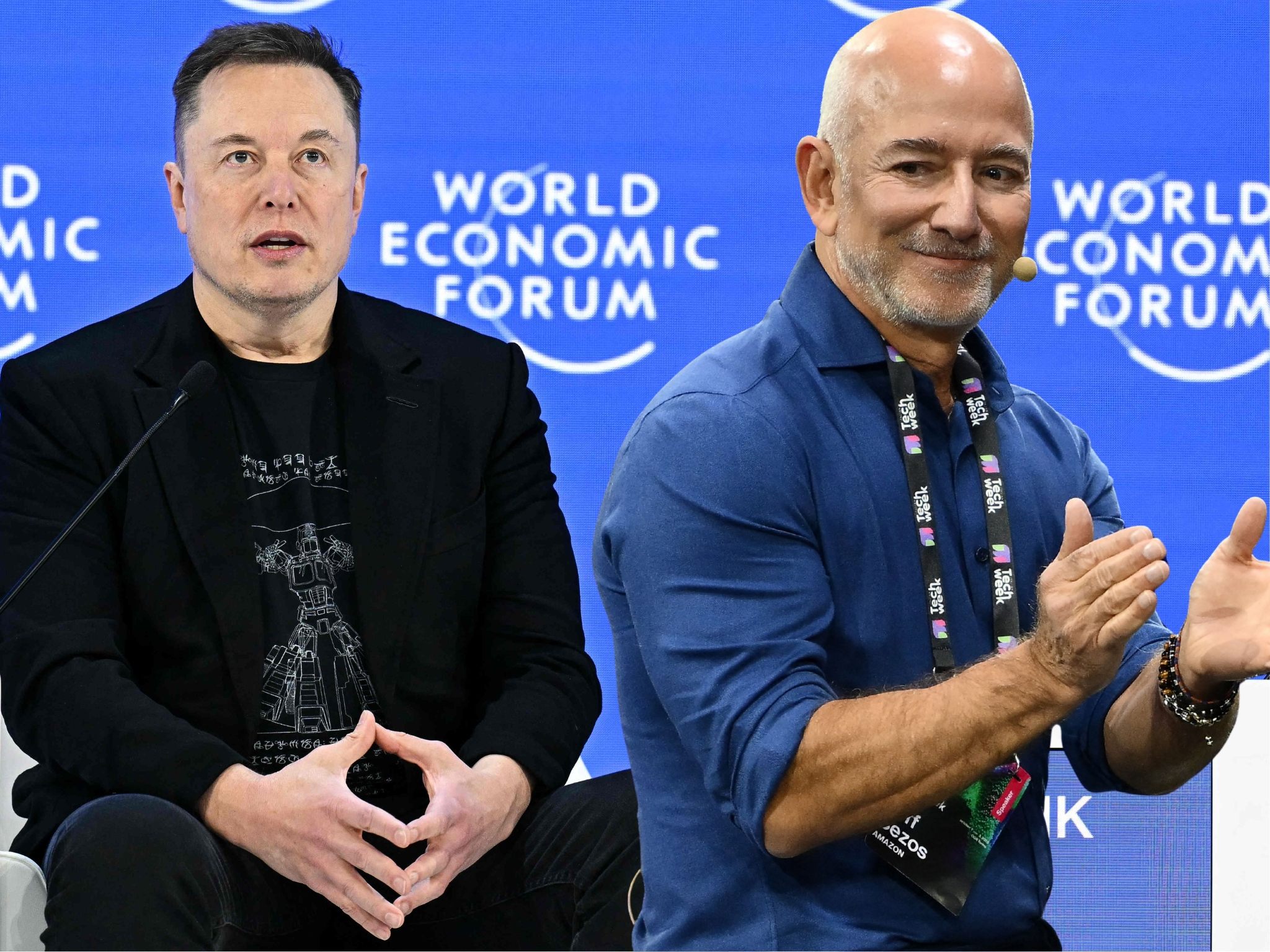 Blue Origin von Jeff Bezos (r.) kündigt Hochgeschwindigkeits-Stteliten-Internet in Konkurrenz zu Starlink von Elon Musk (l.) an.