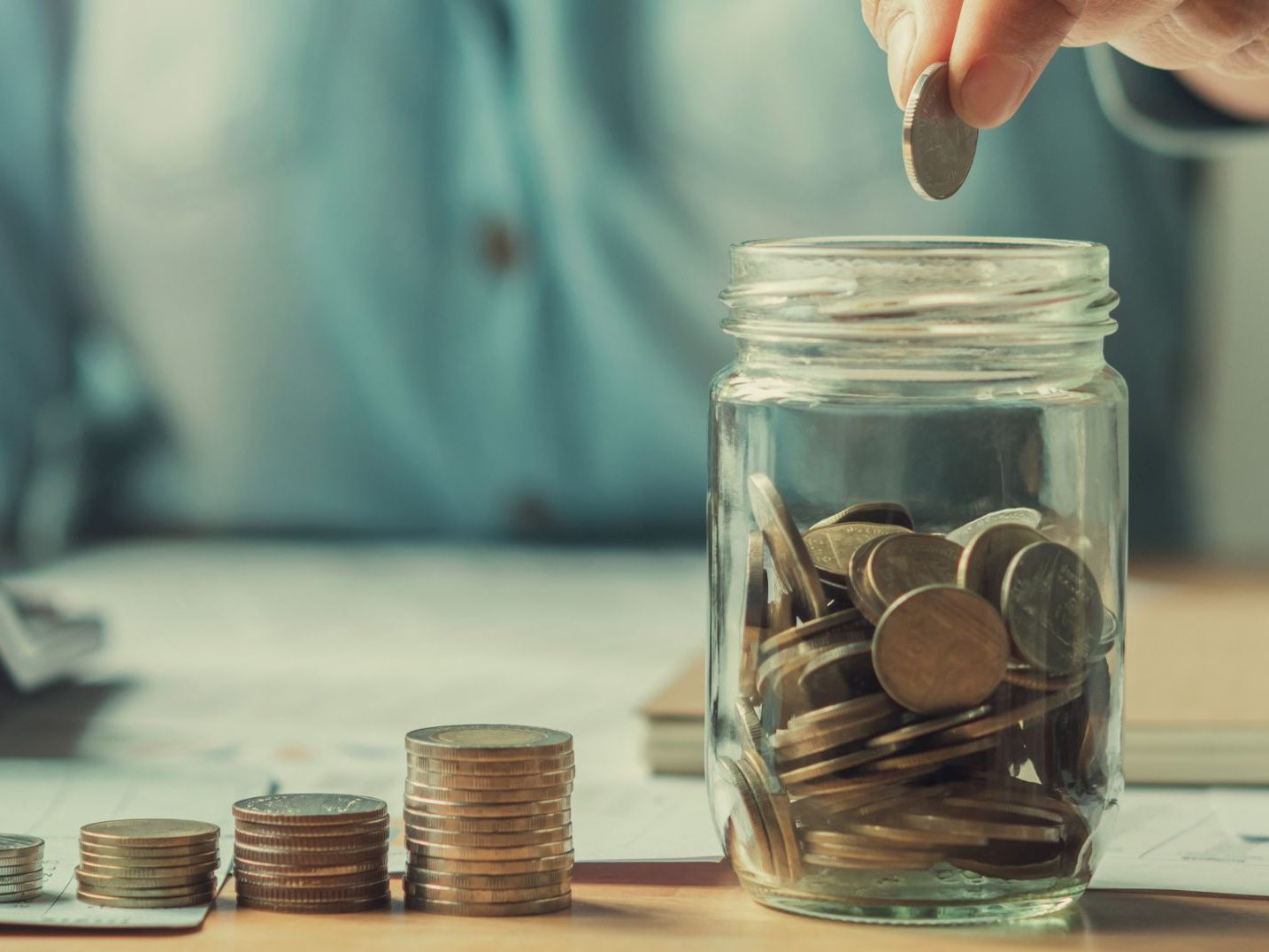 Jeder Zweite macht sich Sorgen ums Geld – neue Umfrage zeigt Lage. (Symbolbild)