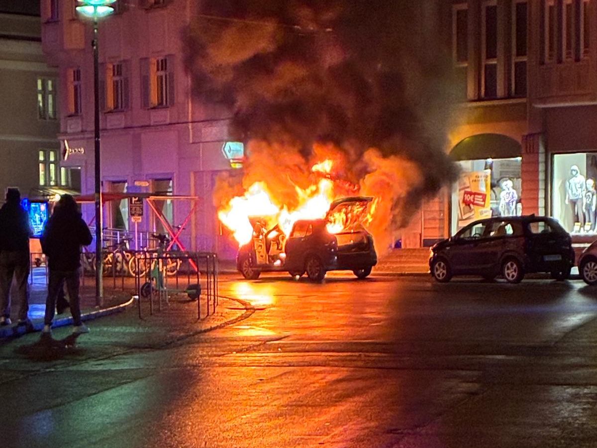 Pkw-Brand in Dornbirner Innenstadt.