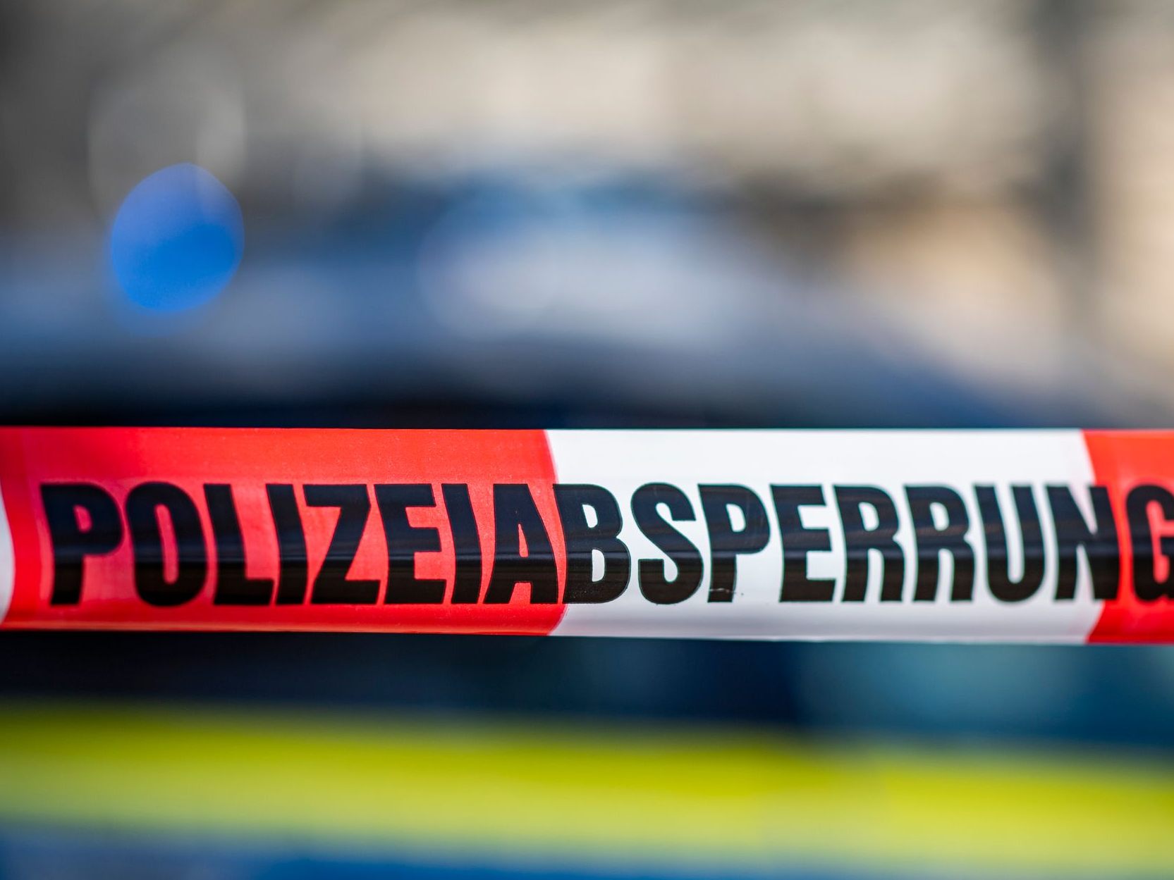 In Dormagen ermittelt die Polizei nach dem gewaltsamen Tod eines 14-Jährigen.