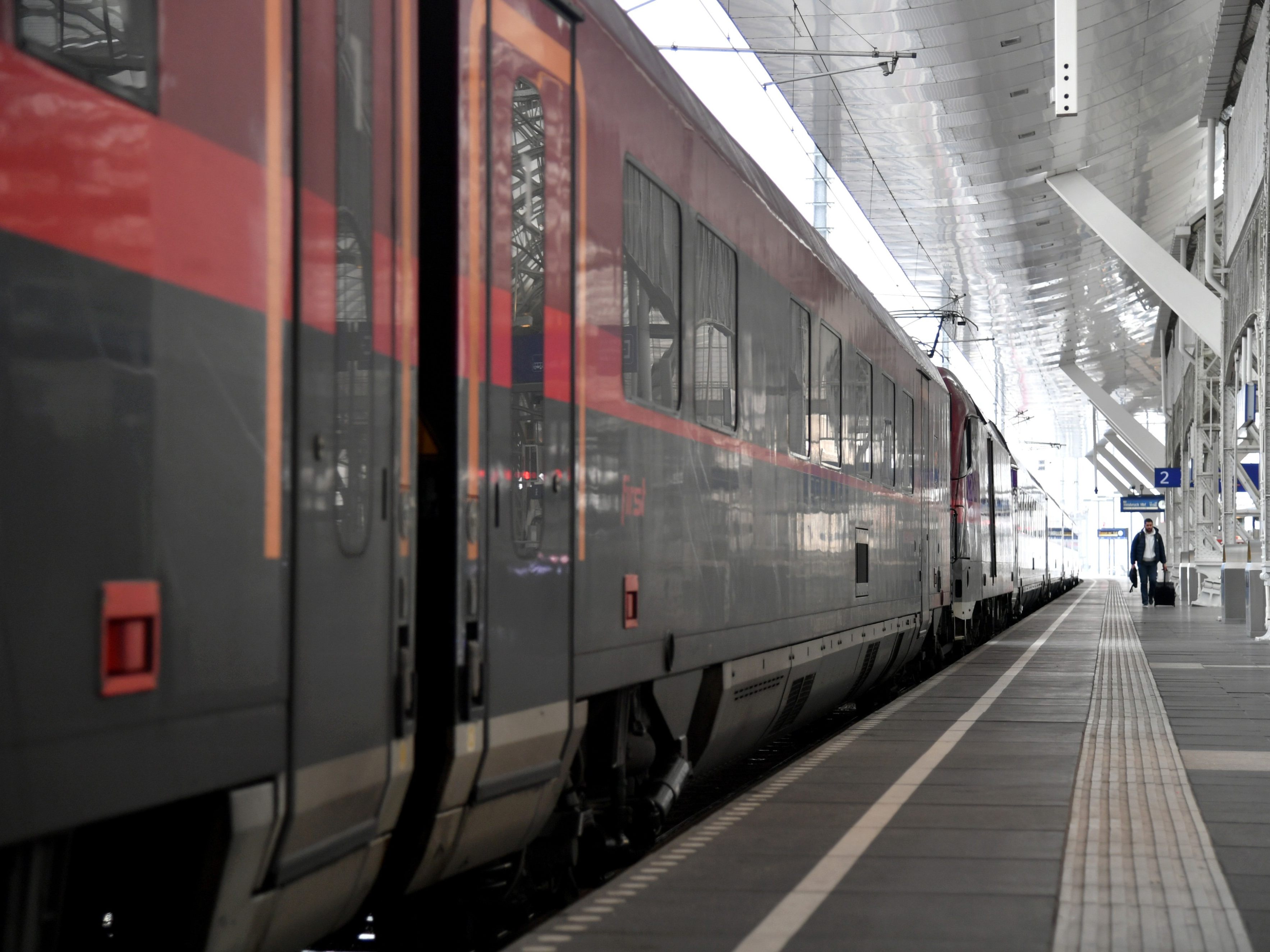 Der Vorfall ereignete sich in einem ÖBB-Railjet auf der Strecke Wien–Innsbruck.