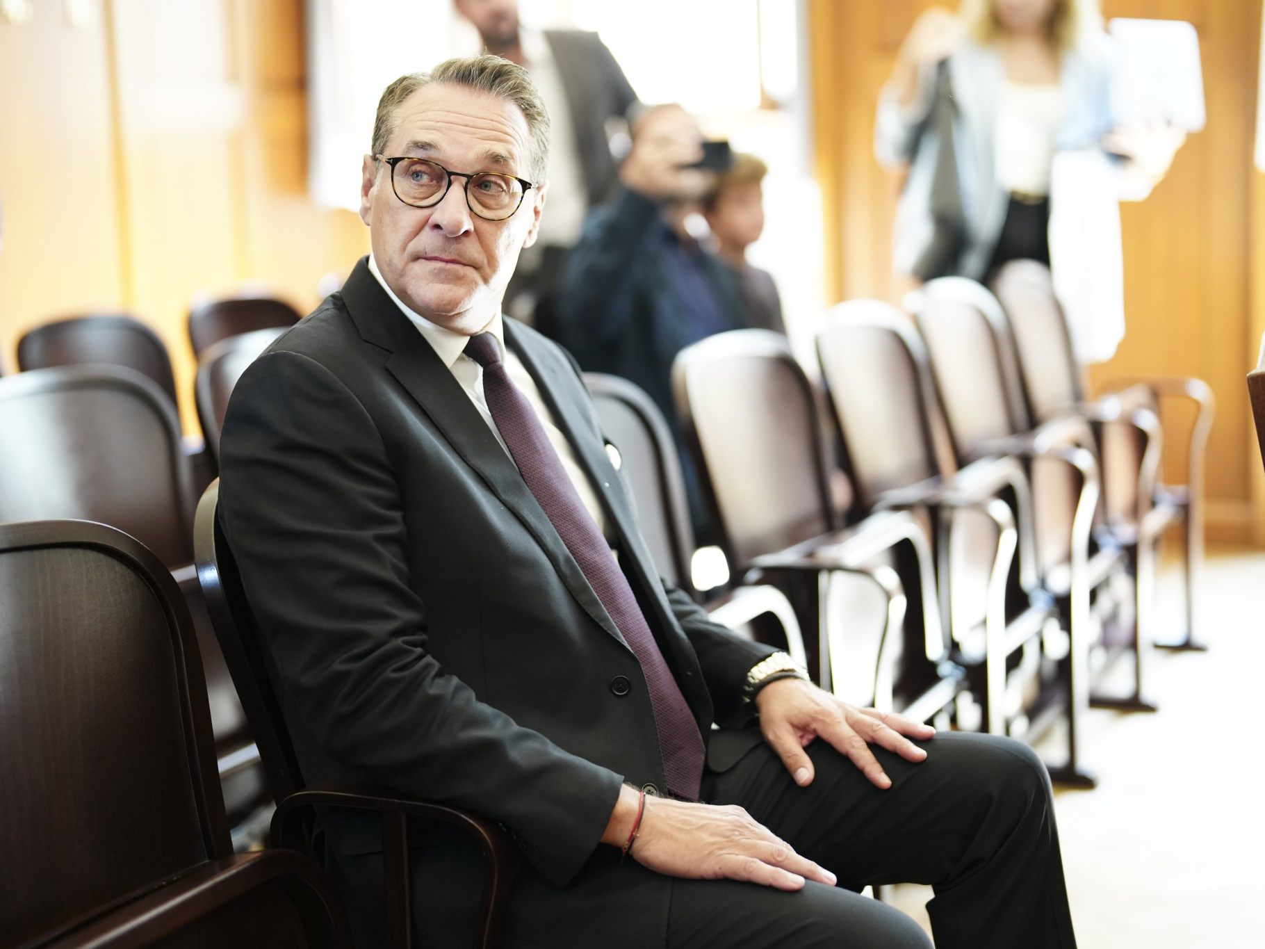 Heinz-Christian Strache muss auf seinen Prozess warten.