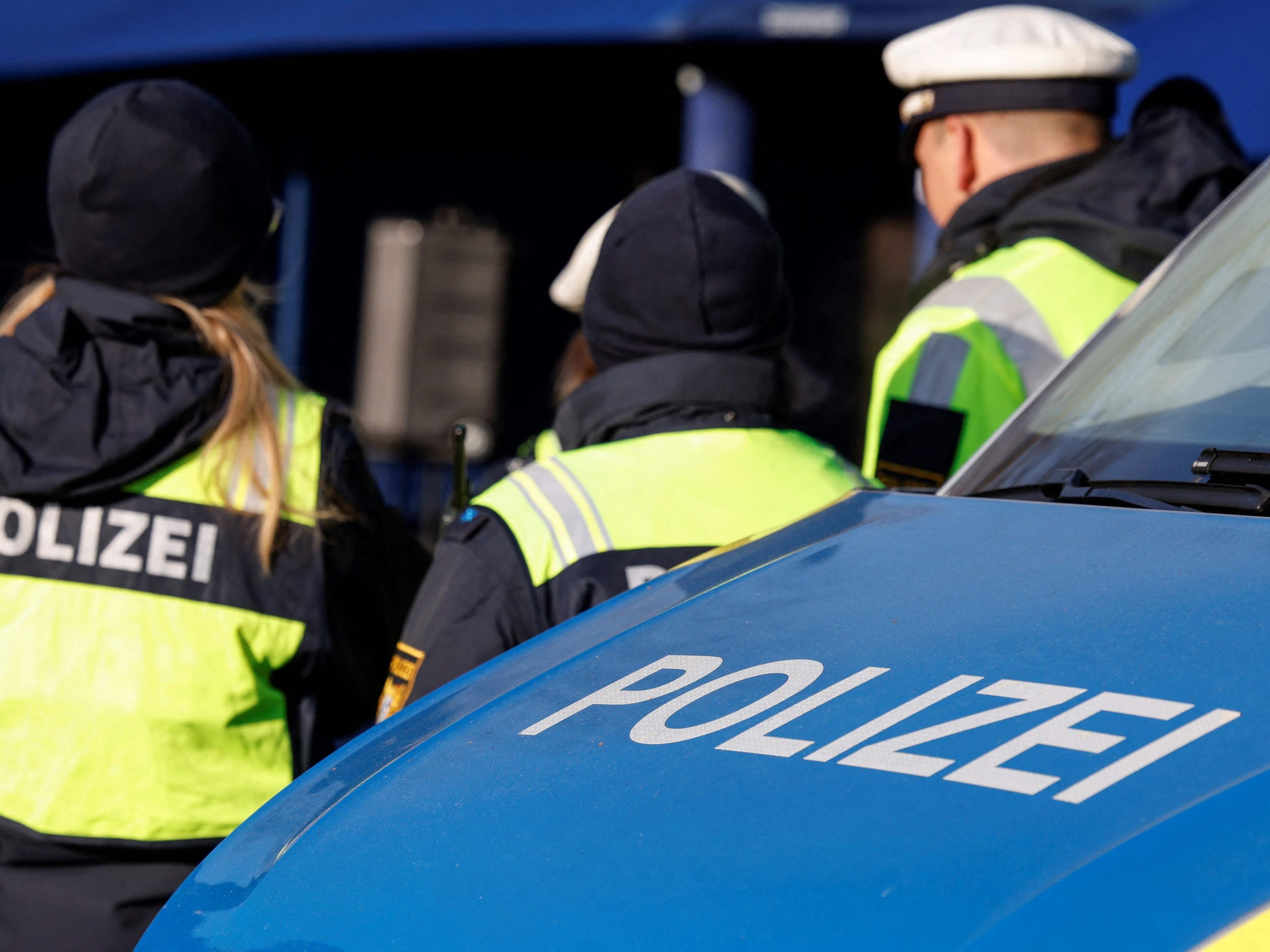 Nach einer Verwechslung mit einem Uber-Fahrzeug kam es in Köln zu einer Auseinandersetzung, an deren Folgen ein 20-Jähriger starb.