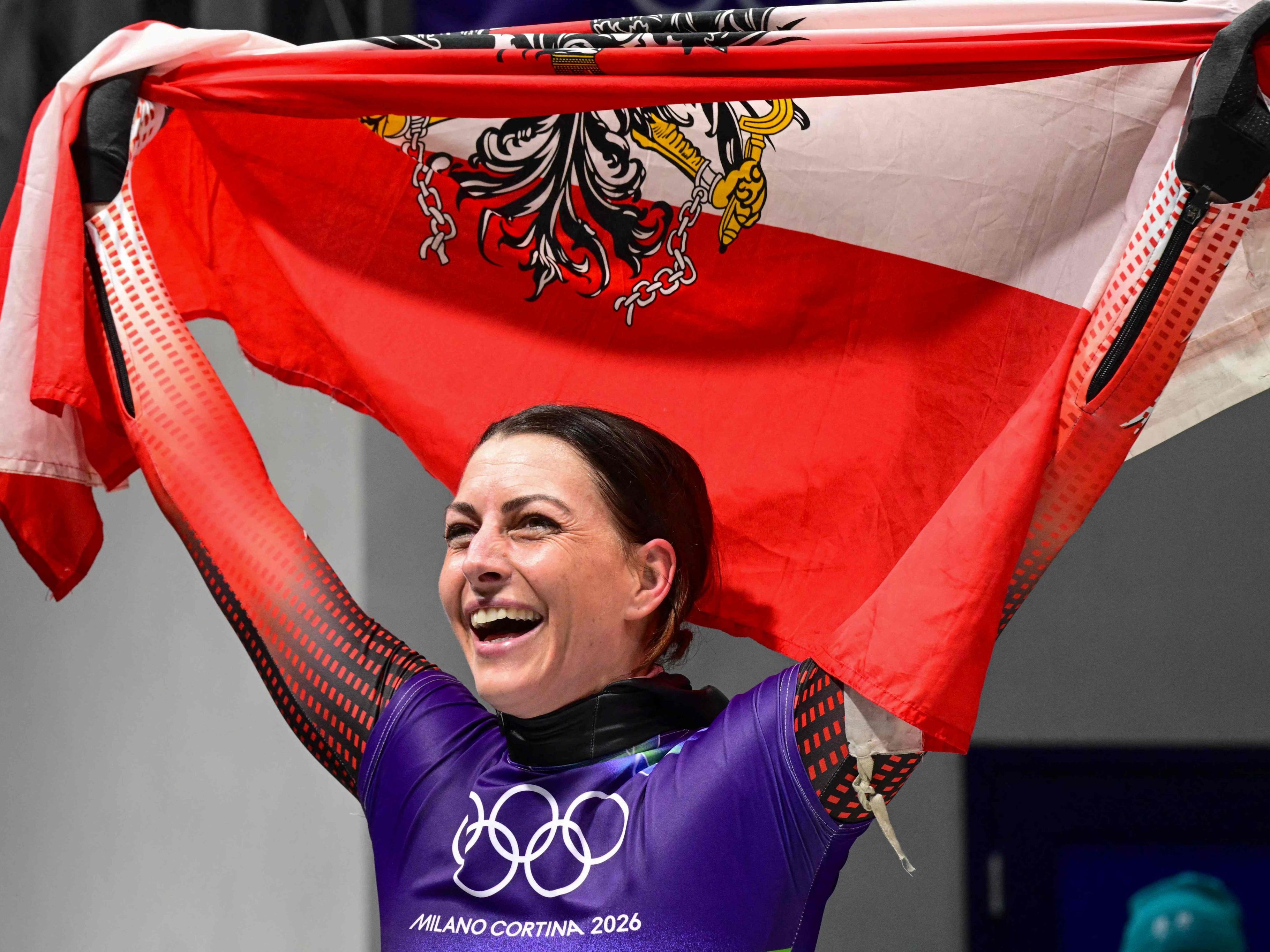 Janine Flock holt Gold im Skeleton.