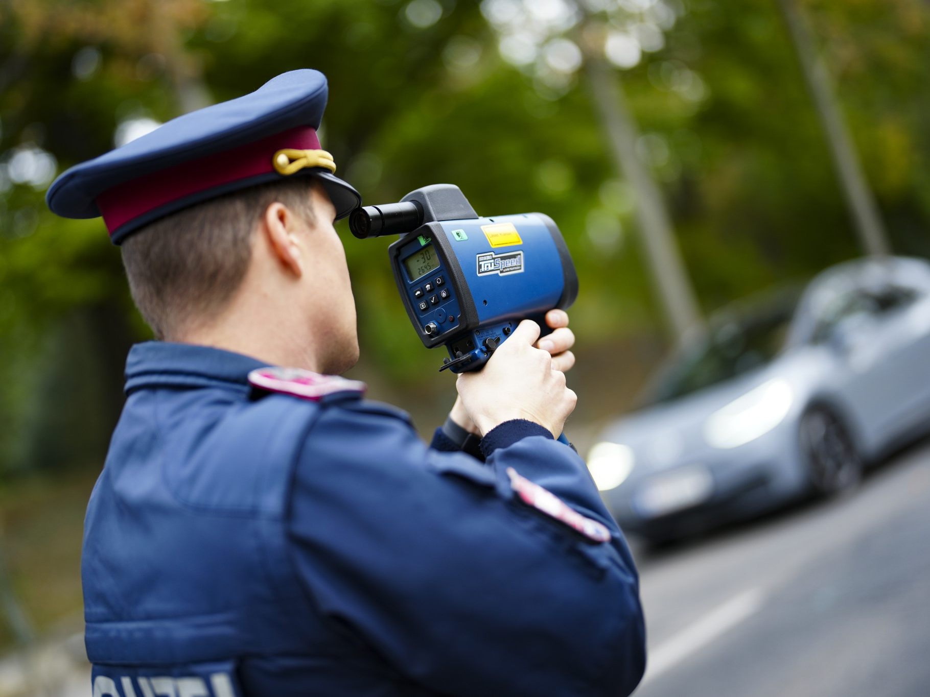 Die rechtlichen Grundlagen für sogenannte "Superblitzer". die ohne einen Beamten vollautomatisch auslösen und strafen können, müssen in Österreich noch geklärt werden. (Symbolbild)