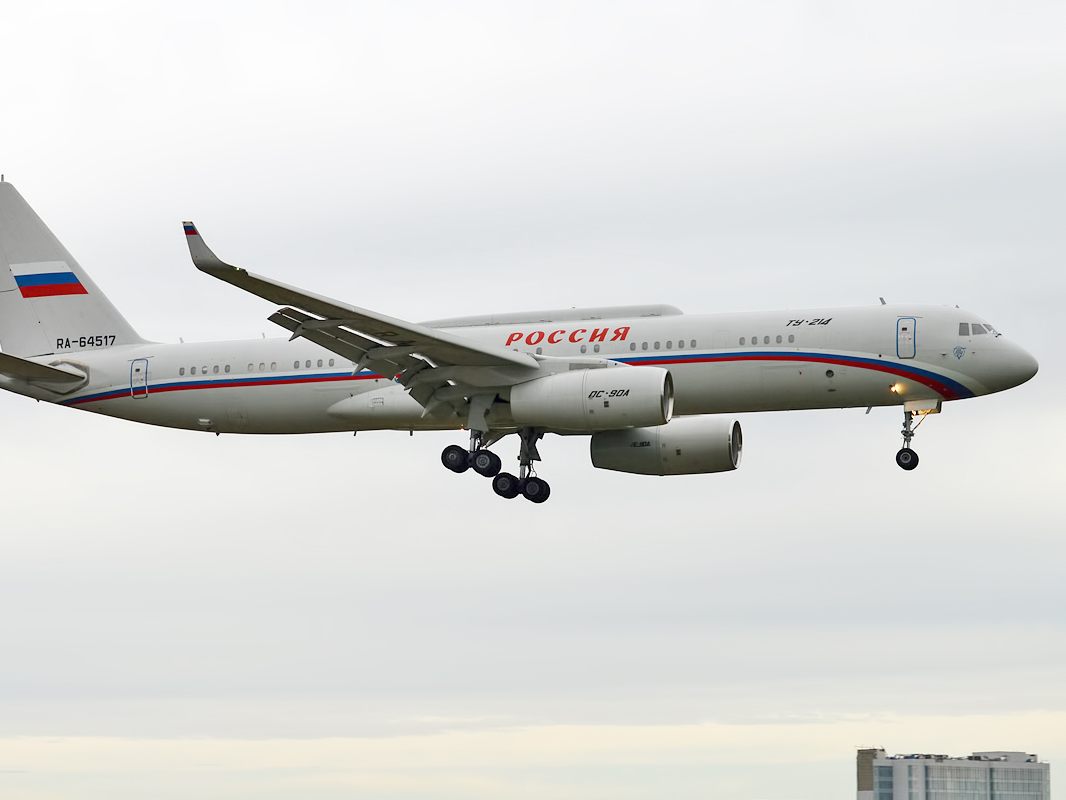 Russland schickt "Weltuntergangsflugzeug" in den Iran.