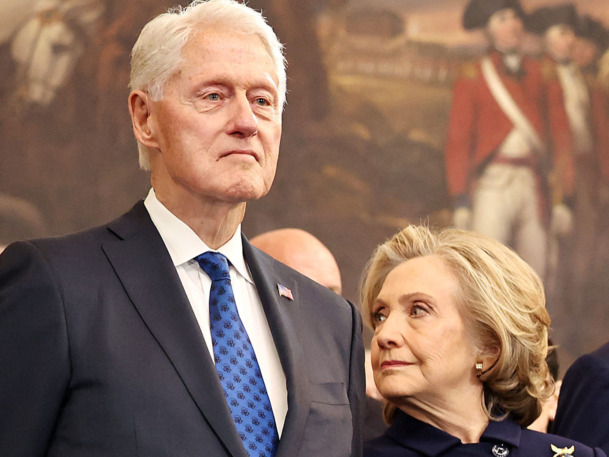 Clintons zu Aussage vor US-Kongress bereit.
