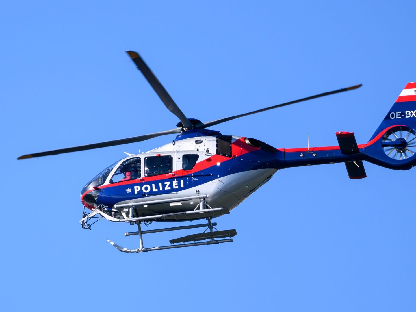 Der Poizeihubschrauber "Libelle" stand im Einsatz.