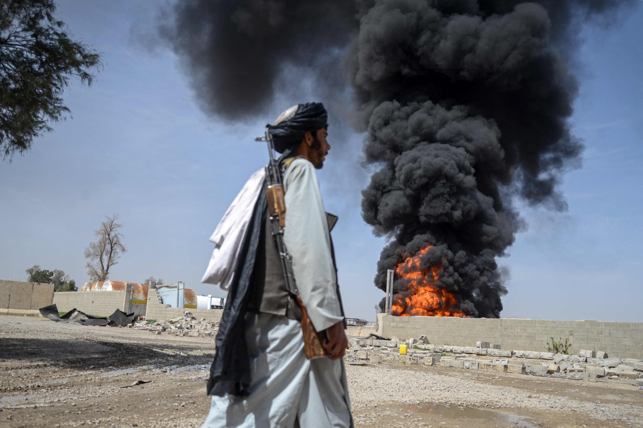Pakistanische Luftangriffe bombardierten ein Treibstoffdepot in Kandahar vor wenigen Tagen.