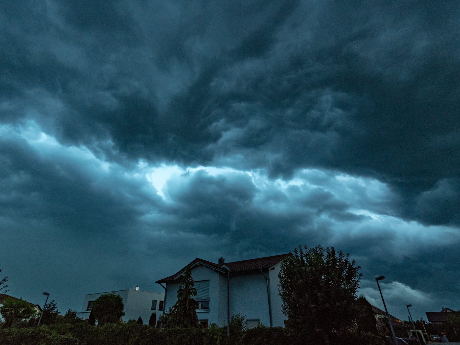Forschende fanden heraus, wie man besser vorhersagen könnte, wo genau Gewitter niedergehen.