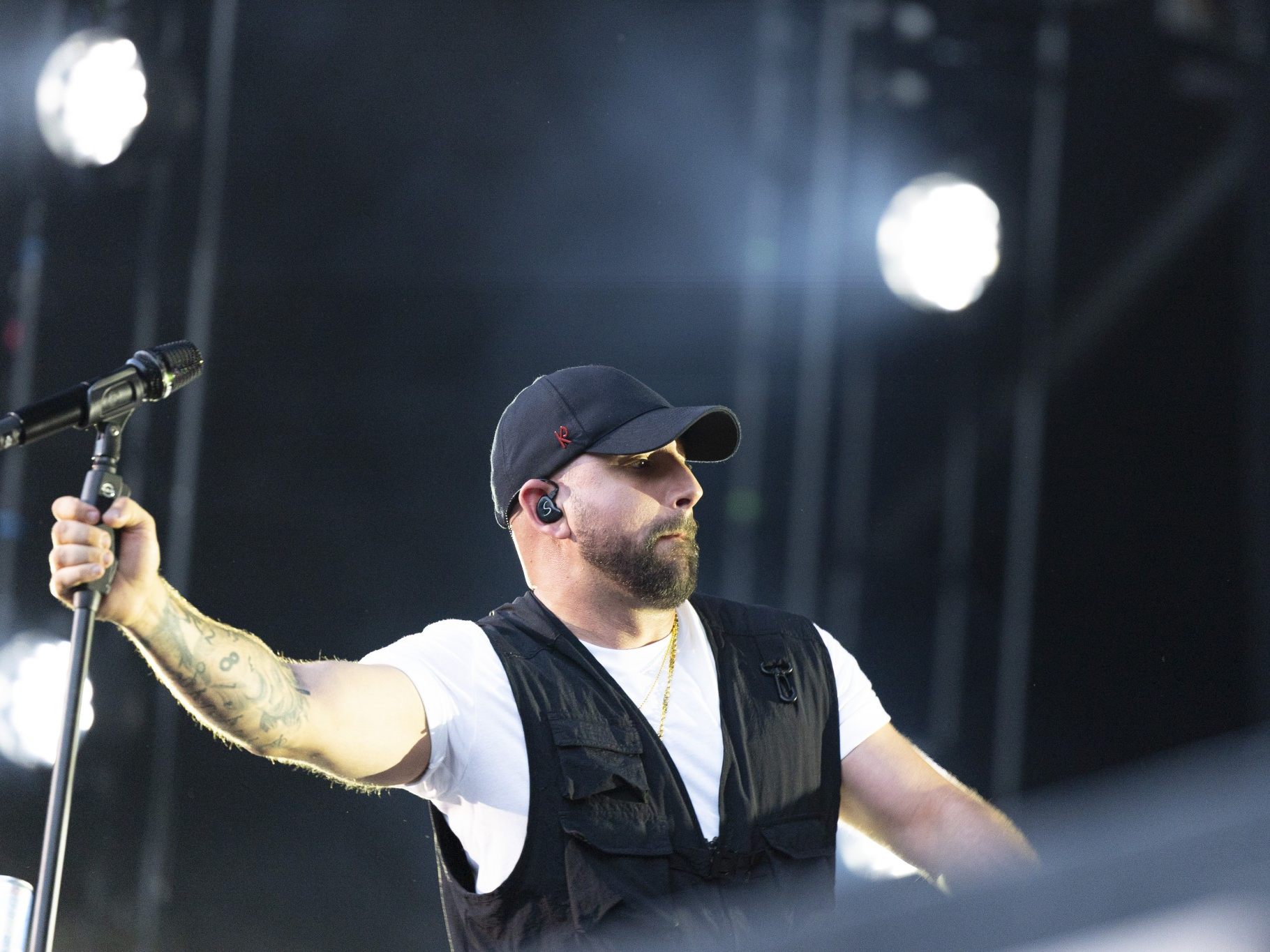 Christopher Seiler bei einem Konzert im Wiener Happel-Stadion.