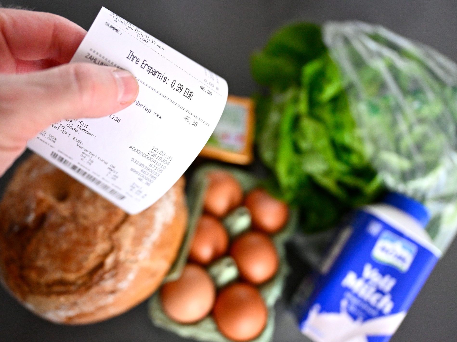 Die Preise für Lebensmittel, Tabak und Alkohol stiegen um 3,0 Prozent.