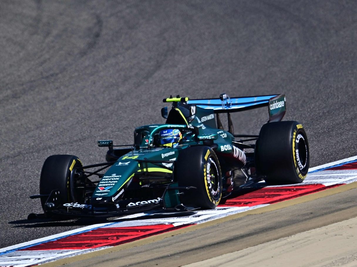 Aston Martin bei den Tests in Bahrain.