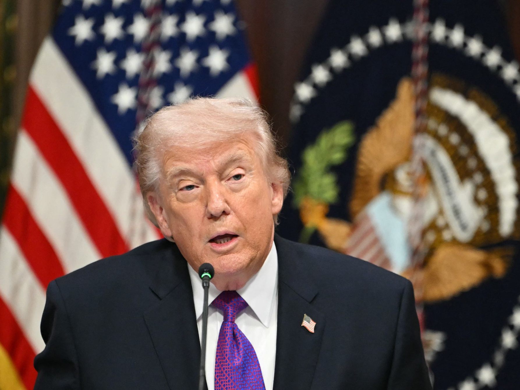 US-Präsident Donald Trump räumte auf "Truth Social" ein, dass die Vereinigten Staaten bei Hochleistungswaffen "nicht da, wo wir sein wollen" seien.