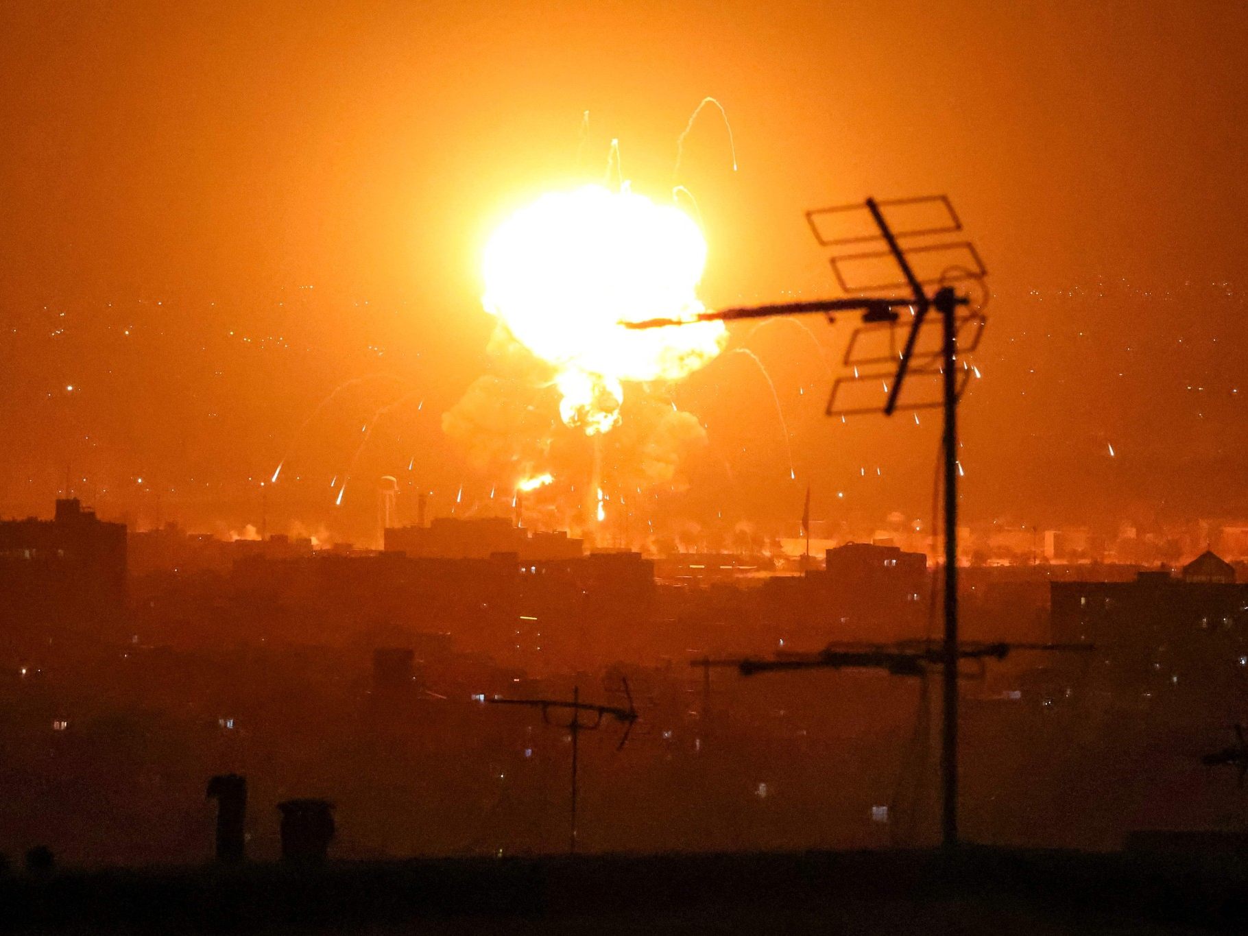 Israel startet neue Angriffswelle gegen Iran