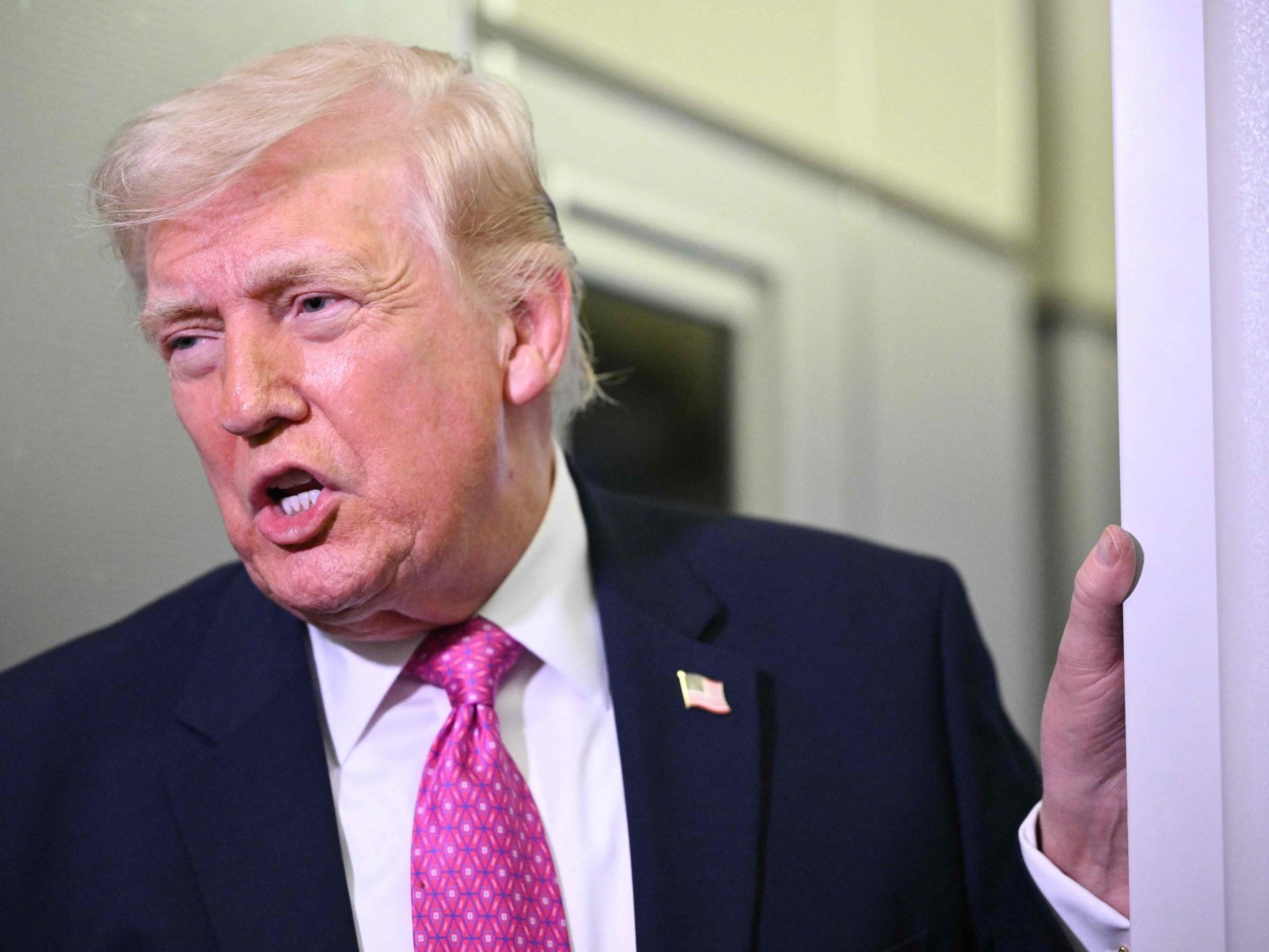 US-Präsident Donald Trump droht dem Iran erneut mit massiven Angriffen.