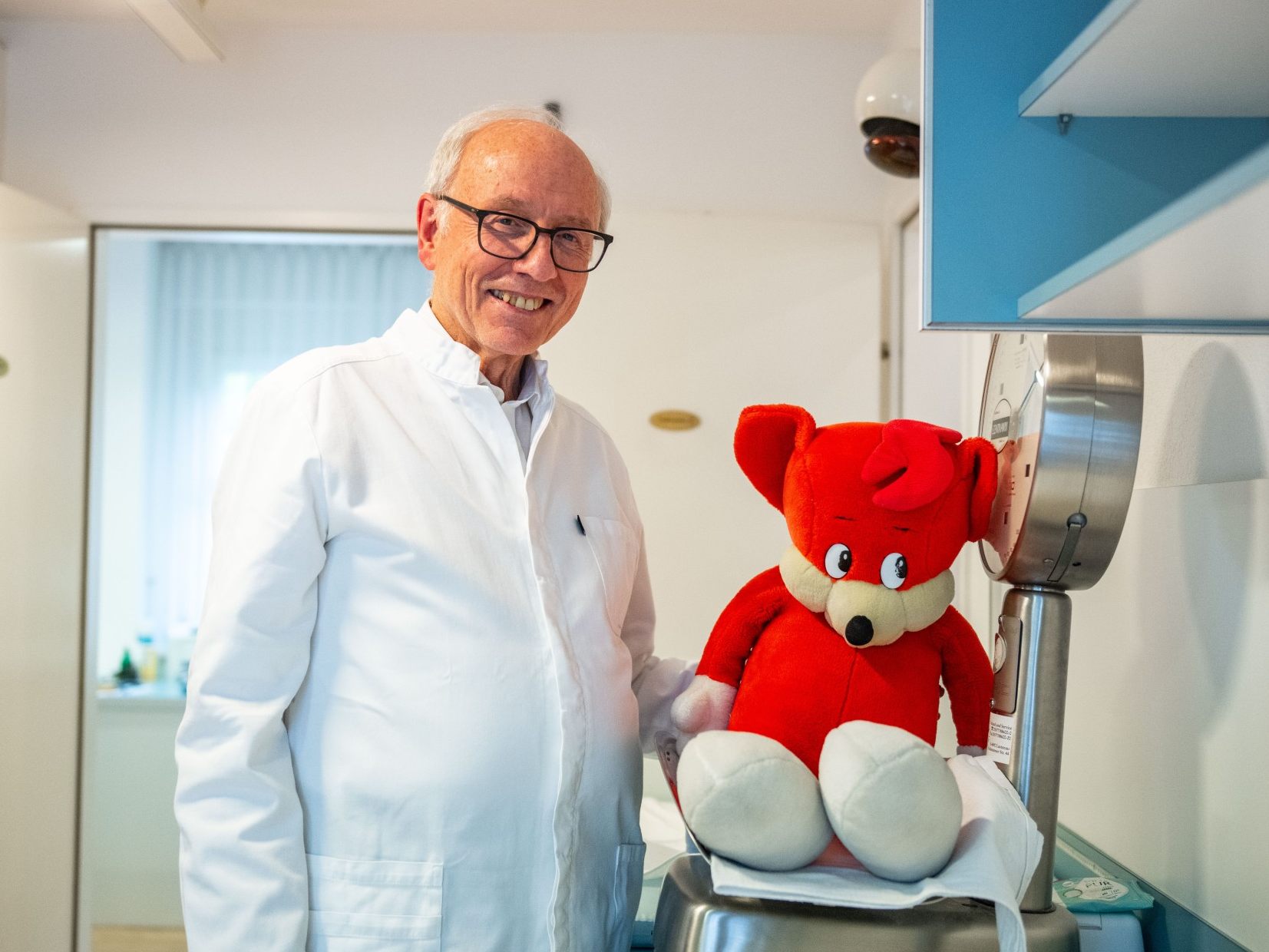 Dr. Wolfgang Hilbe geht in Pension.
