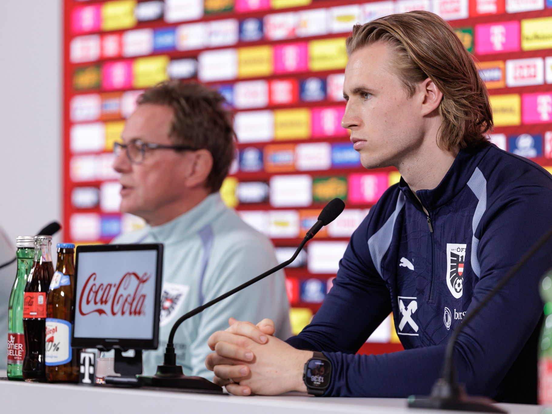 Teamchef Ralf Rangnick und Patrick Wimmer bei der Pressekonferenz vor dem Länderspiel Österreich gegen Südkorea.
