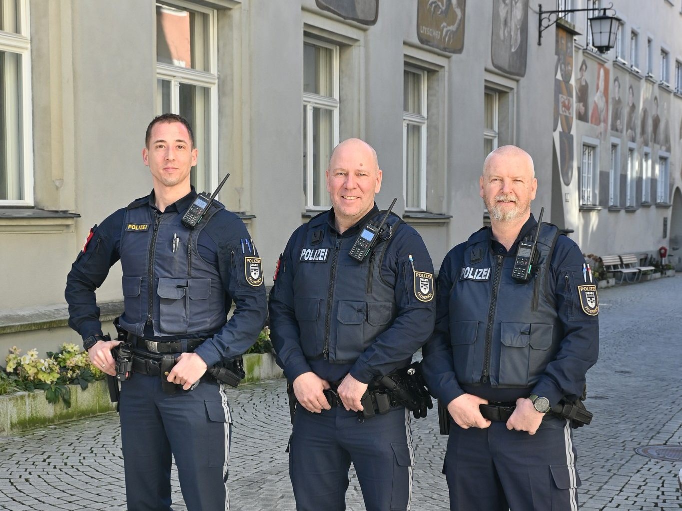 (von links): Florian Ebner, Arno Vögel und Jörg Statthaler sind das neue Leitungsteam der Feldkircher Stadtpolizei.